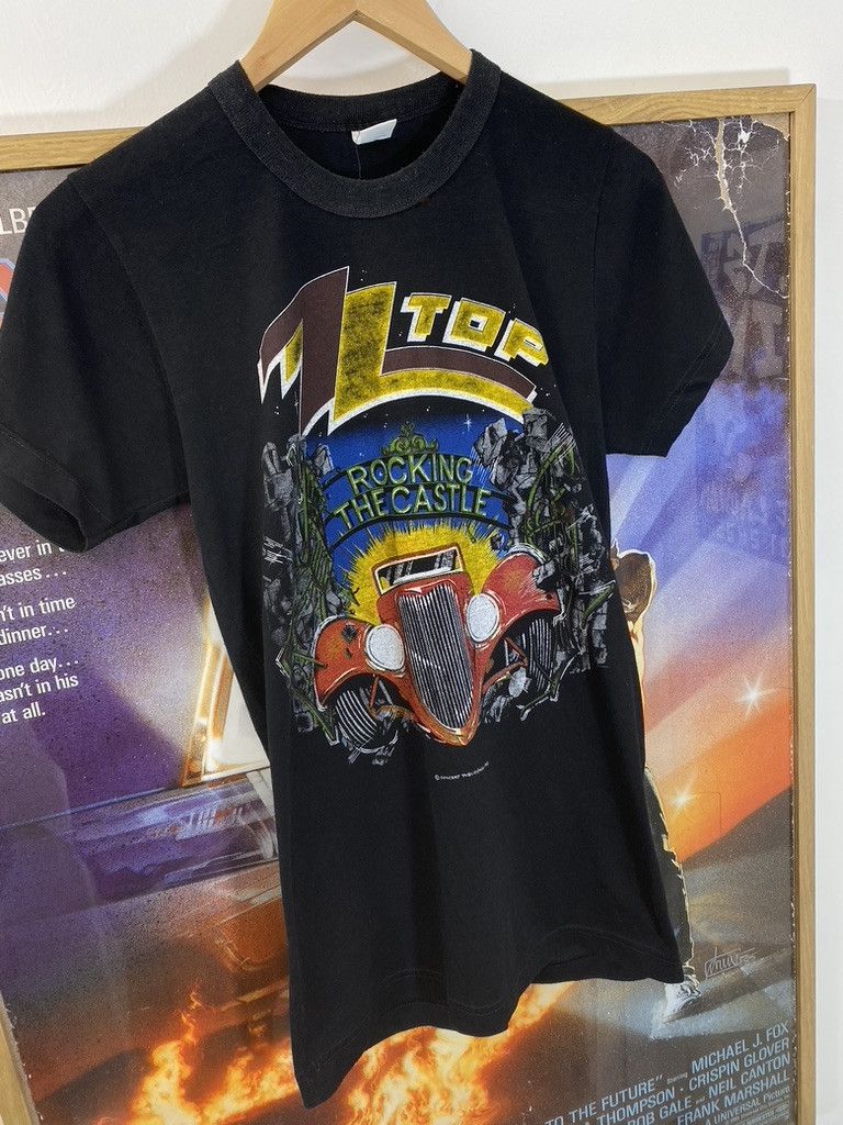 Band Tees 1985 Vintage ZZ Top Rocking The Castle Concert T Shirt Size US M / EU 48-50 / 2 - 5 Thumbnail