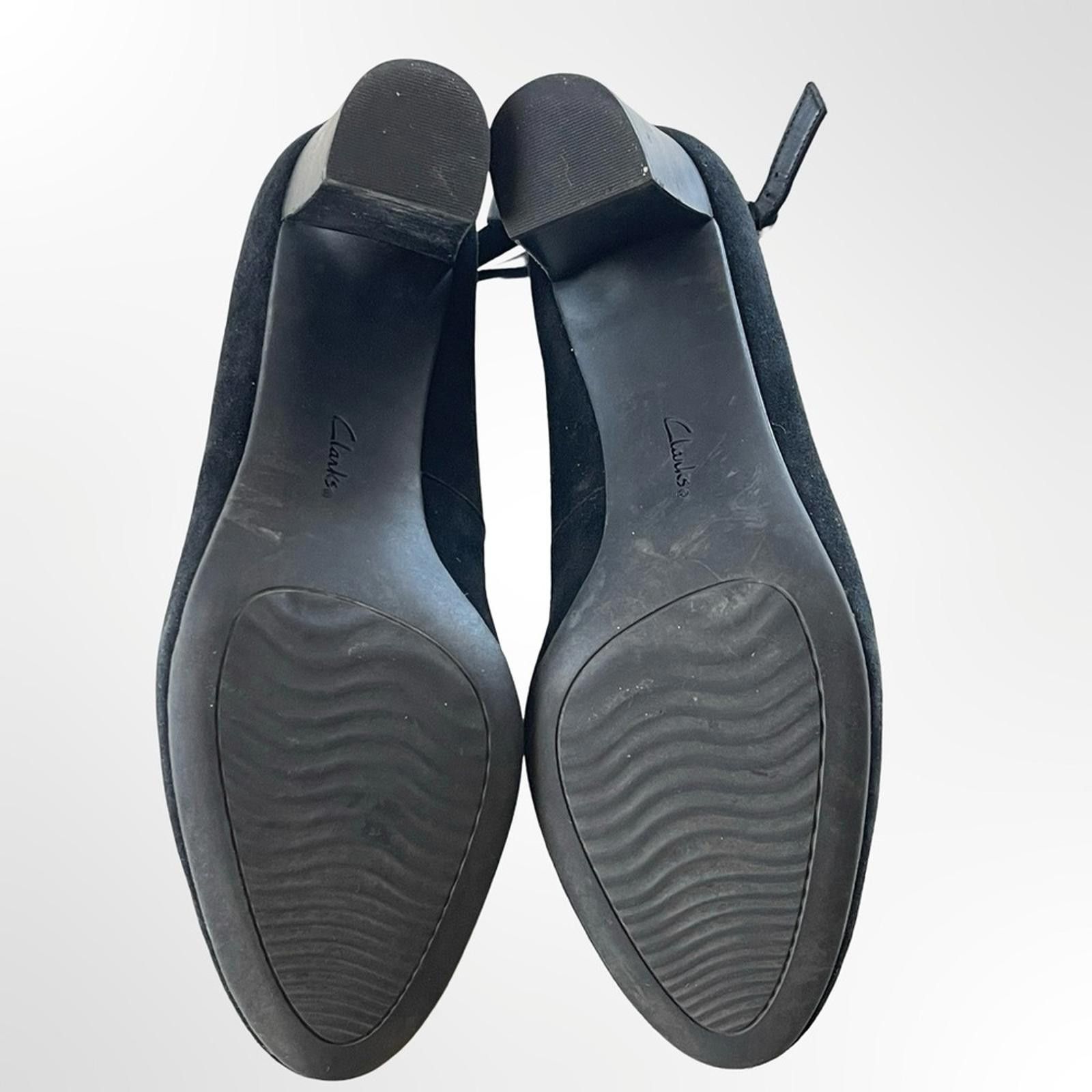 Clarks Clarks Black Suede Ankle-Strap Block Heels in 8.5 Size US 8.5 / IT 38.5 - 6 Thumbnail