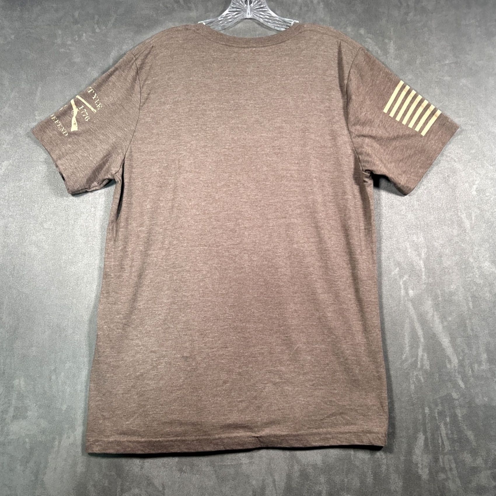 Vintage Grunt Style Mens Bear Arms Large T-Shirt Brown Size US L / EU 52-54 / 3 - 6 Thumbnail