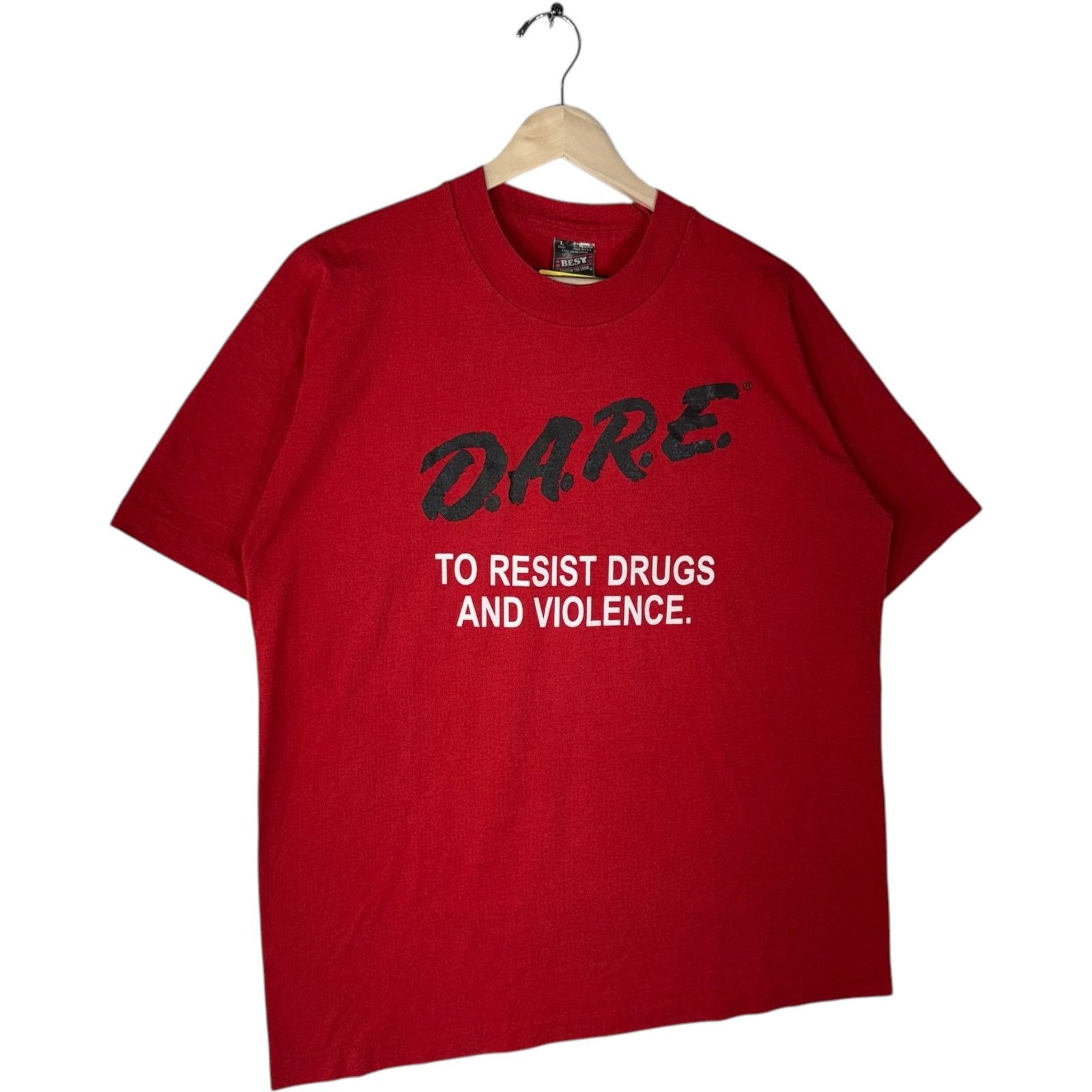 Fruit Of The Loom Vintage D.A.R.E. To Resist Drugs & Violence Spellout Tee L Size US L / EU 52-54 / 3 - 4 Thumbnail