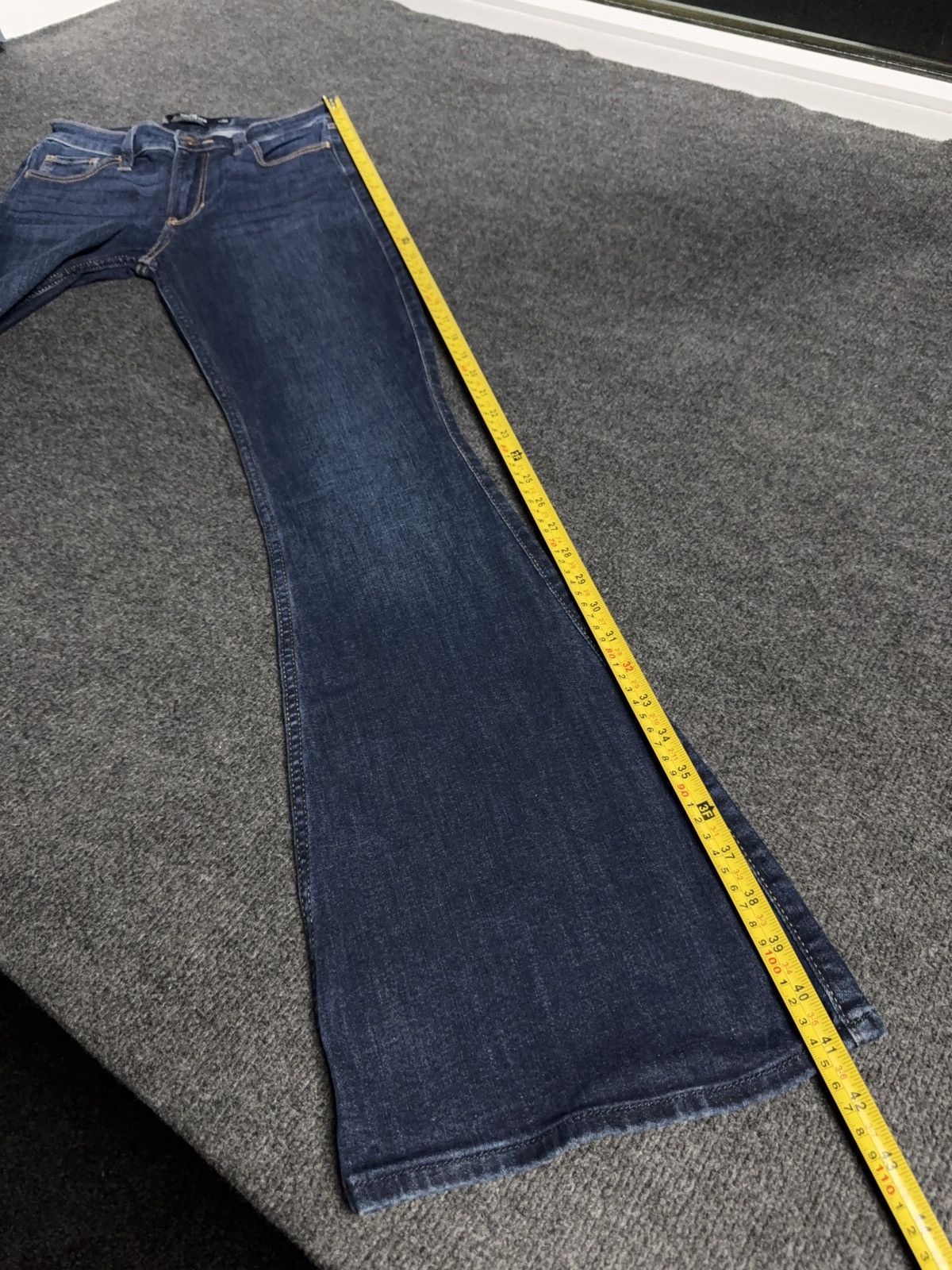 Hollister Hollister Avant Garde Ultra High Rise Flare Denim Jeans W25R Size 25" / US 0 / IT 36 - 20 Thumbnail