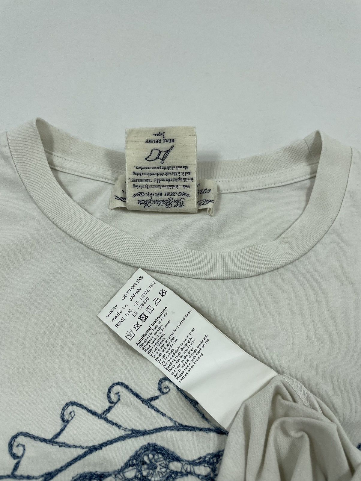 Japanese Brand × Remi Relief × Yohji Yamamoto Japan Embroidered Skull Logo Off White Distressed Short Sleeve T-Shirt Size US M / EU 48-50 / 2 - 12 Thumbnail