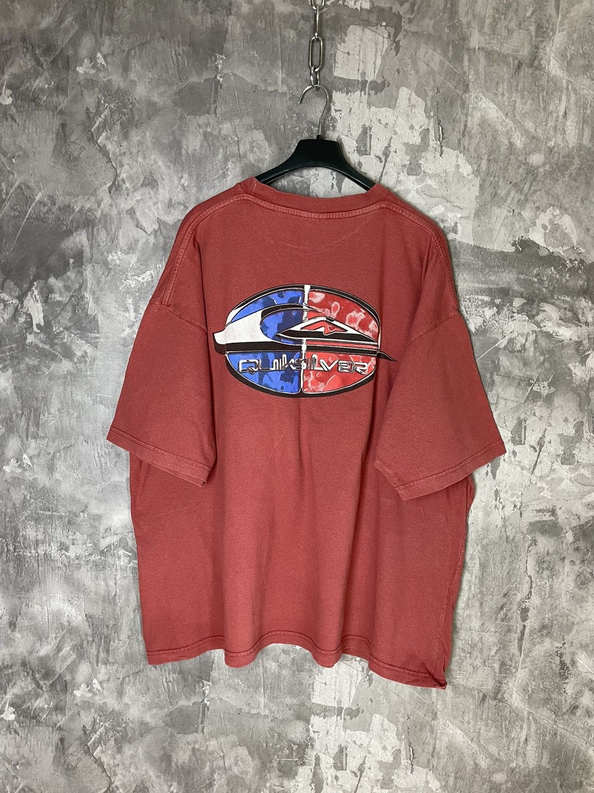 Quiksilver Vintage QuikSilver Surf Style Big Logo 90s Tshirt Size US XL / EU 56 / 4 - 1 Thumbnail