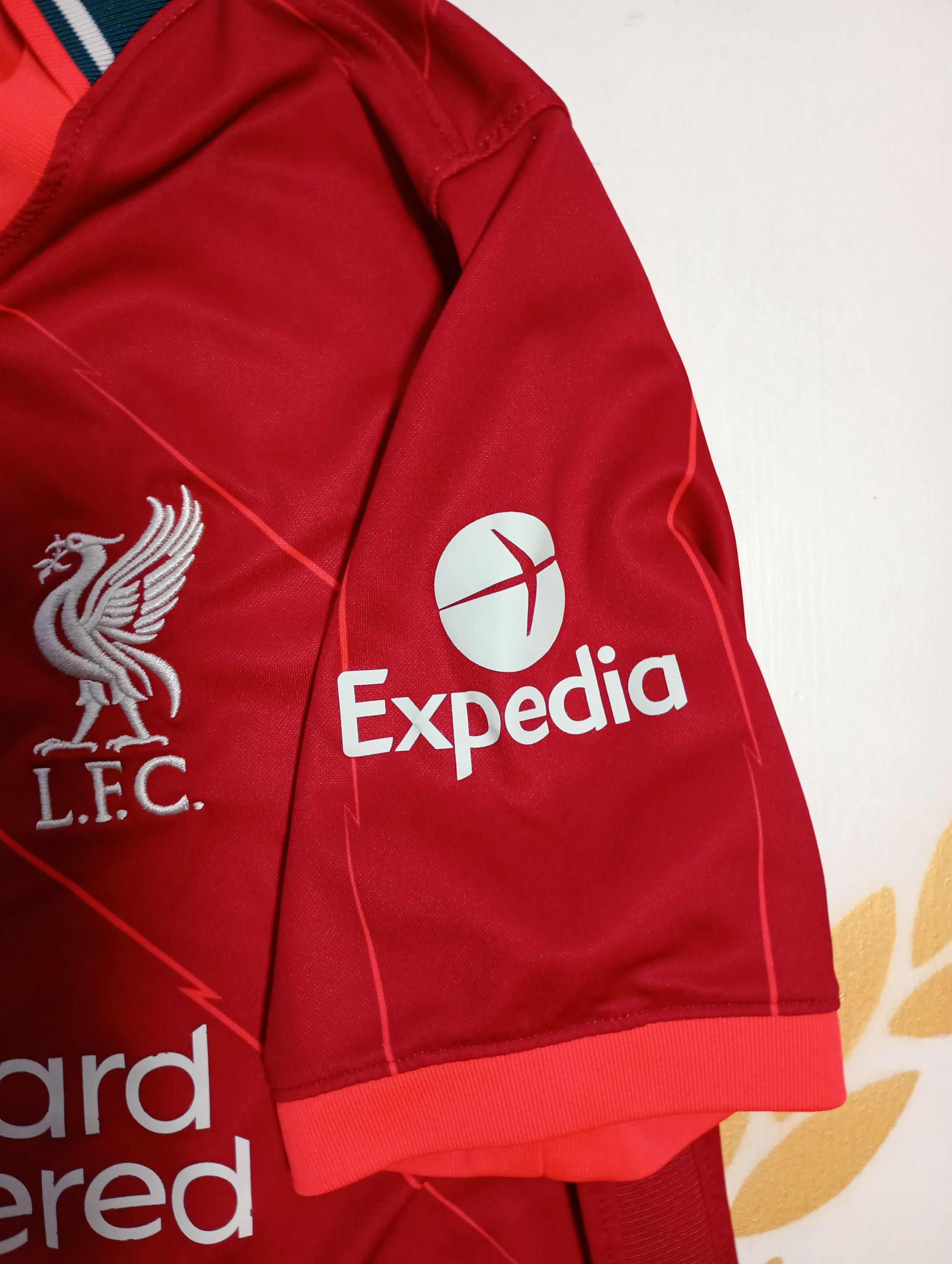 Nike Nike Liverpool FC Home Jersey 2021-2022 Size US M / EU 48-50 / 2 - 9 Thumbnail
