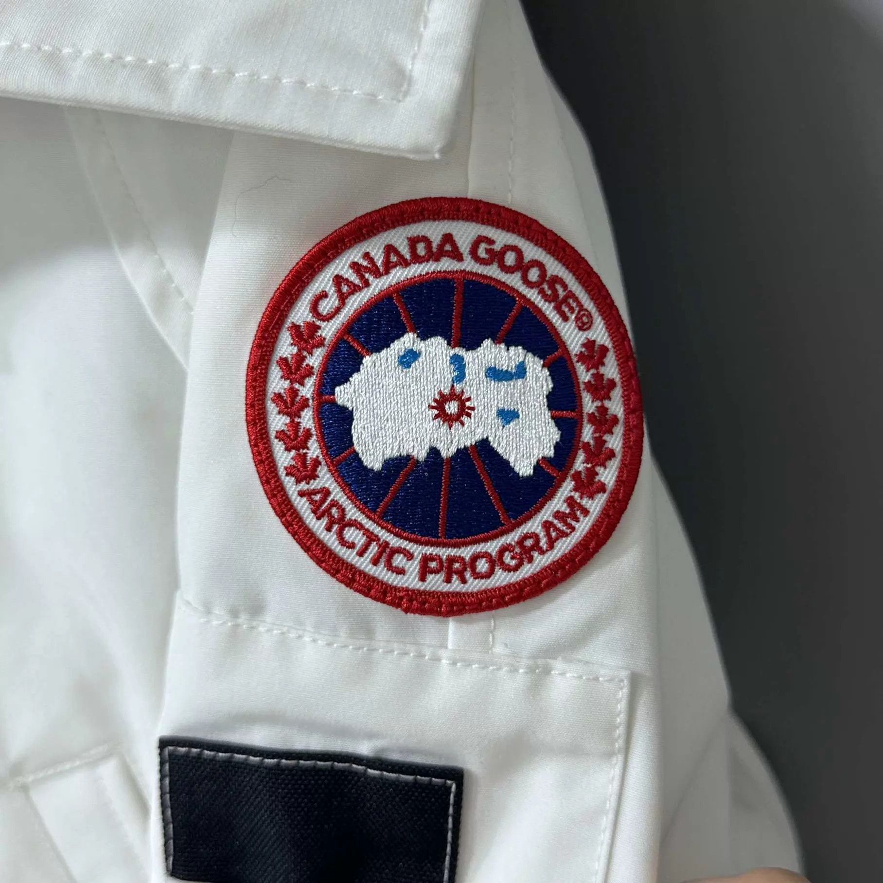 Canada Goose Canada Goose white pilot fur collar down jacket S Size US S / EU 44-46 / 1 - 6 Thumbnail