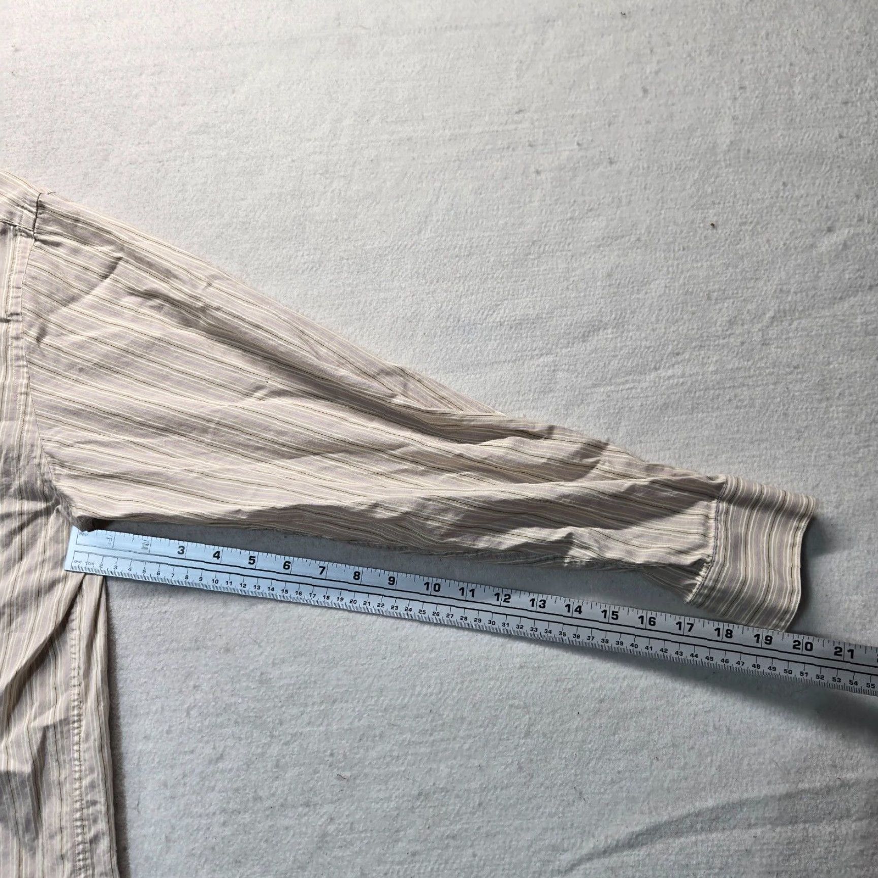 Calvin Klein Calvin Klein CK Slim Fit Button-Up Long Sleeve Dress Shirt Adult Men's Size 17.5 Beige Cotton Buttons-Down Slimming Shirt Mens Size 46R - 6 Thumbnail