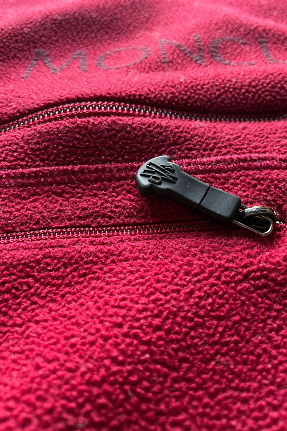 Moncler × Vintage Moncler Vintage Fleece Jacket Zip Red Size XL Size US XL / EU 56 / 4 - 8 Thumbnail