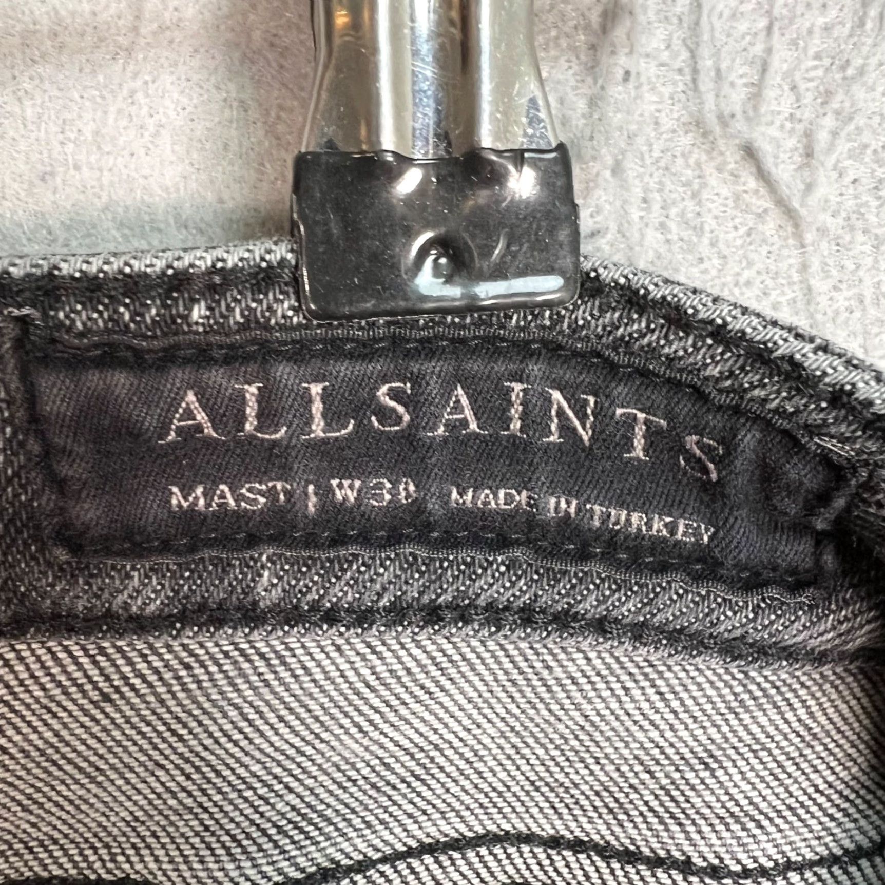 Allsaints AllSaints Womens Jeans Skinny Distressed 30 Gray Denim 5-Pocket Inseam 27 Adult Womens Size 30 Regular Slim/Mid Rise Frayed Hem Vintage No Size 30" / US 8 / IT 44 - 3 Thumbnail