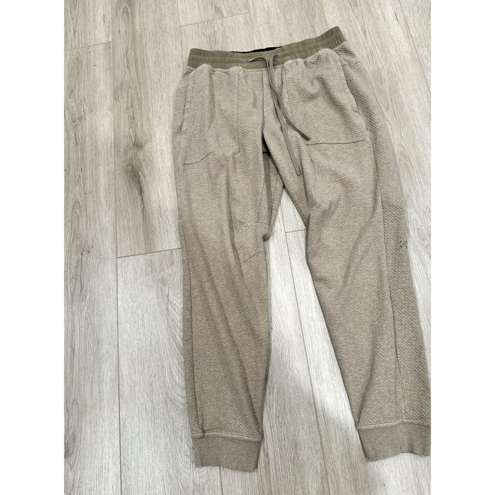 Lululemon Lululemon Men's Beige Textured Jogger Pants Size Large Size US 33 - 3 Thumbnail