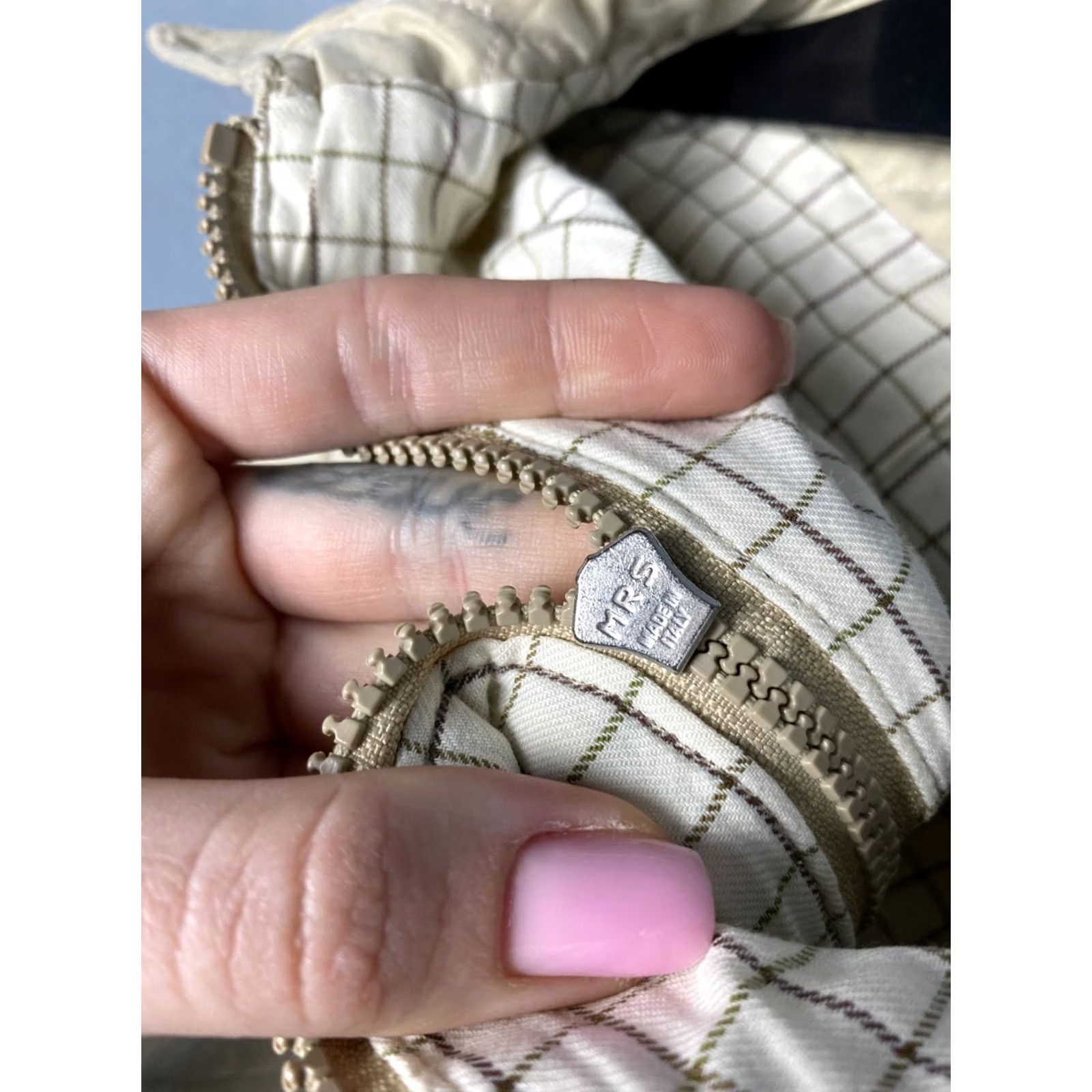 Barbour Barbour Womens Jacket Barbour Vintage Quilted Jacket Size US 8 Beige Size M / US 6-8 / IT 42-44 - 6 Thumbnail