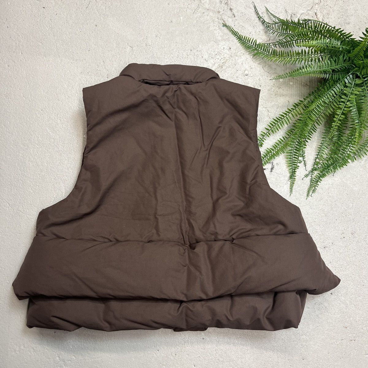 ジャケット・アウター Yeezy Down Vest Brown Sample Kanye West × Yeezy Yeezy Kanye West Sample Puffer Brown Vest 1/1