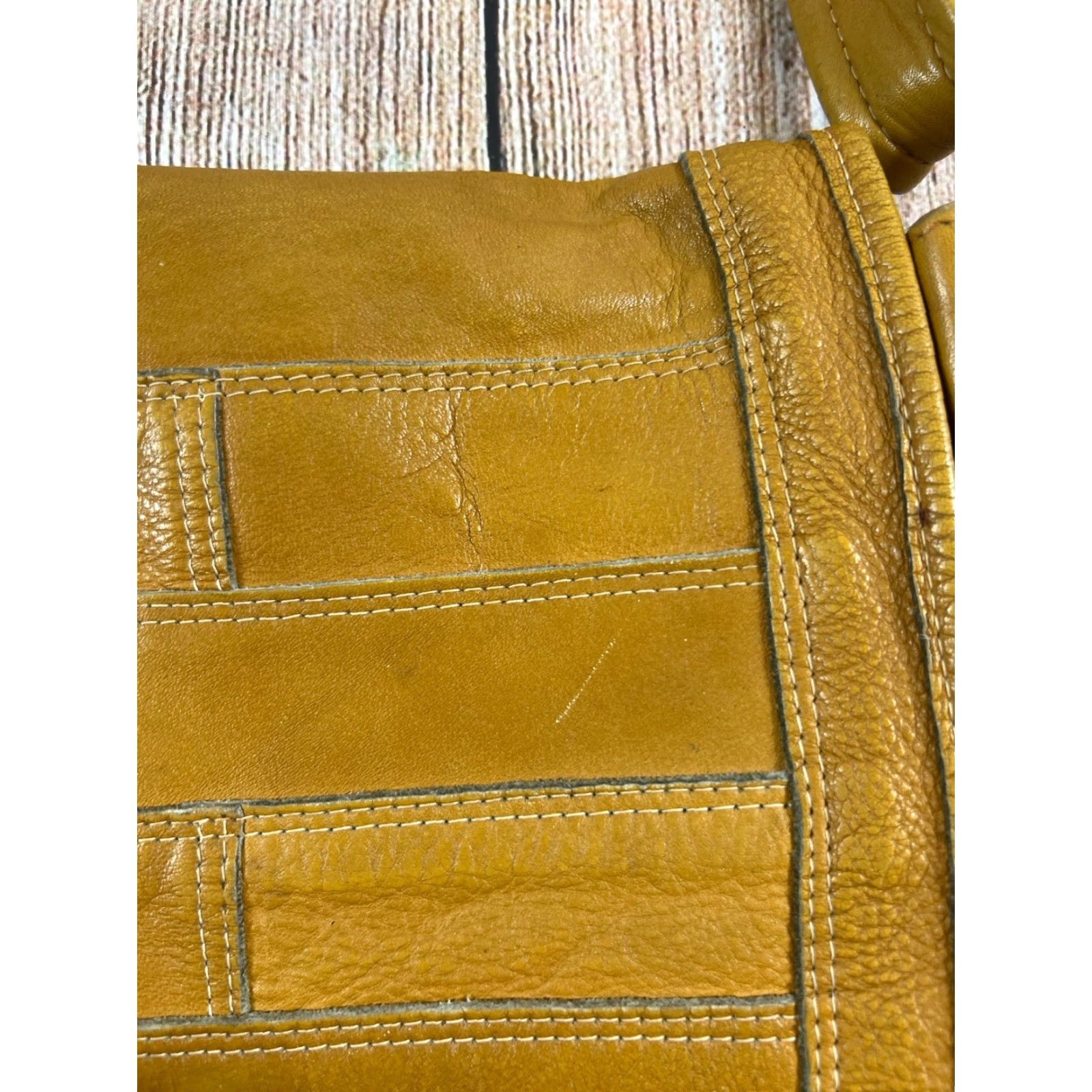 Vintage VINTAGE YKK Leather Saddle Bag Purse Tan Women 70s Shoulder Flap Brown Lining Size ONE SIZE - 3 Thumbnail