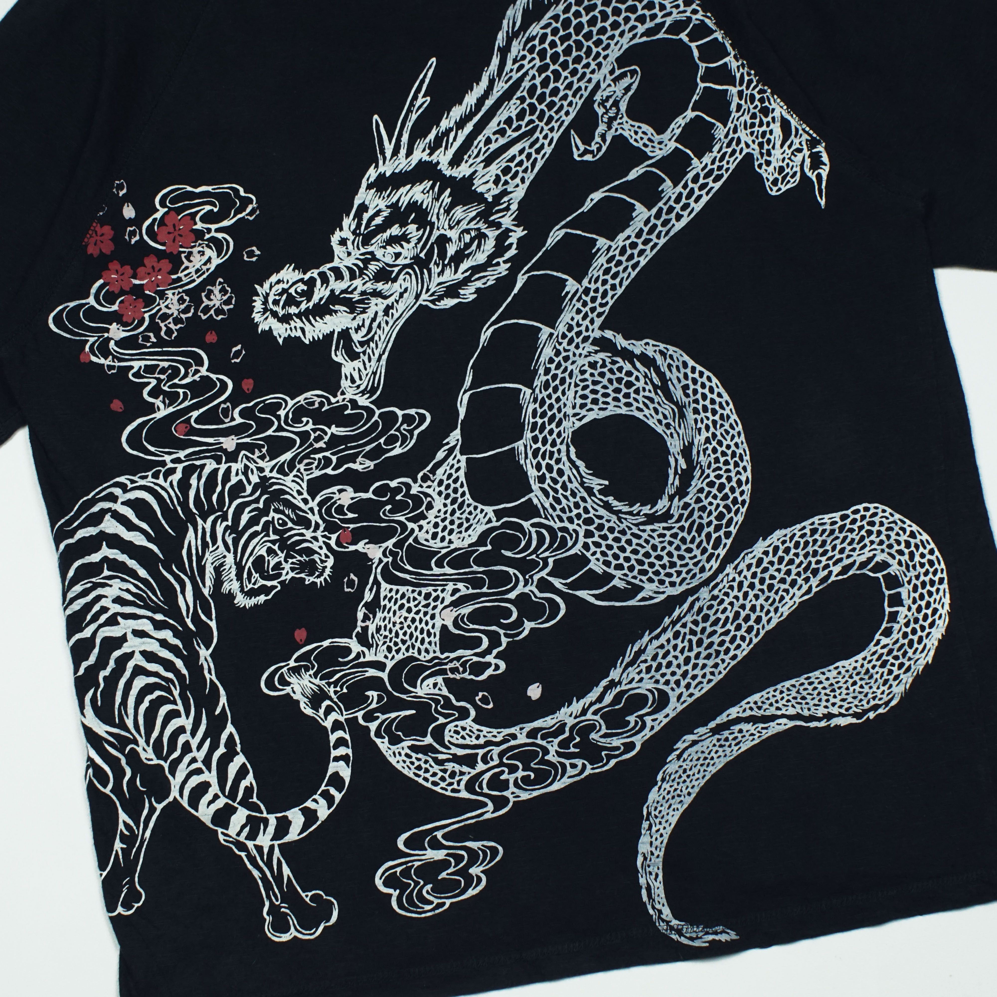 Japanese Brand *NoTariff Japan Traditional Dragon Graphic Collared T-Shirt Size US L / EU 52-54 / 3 - 7 Thumbnail