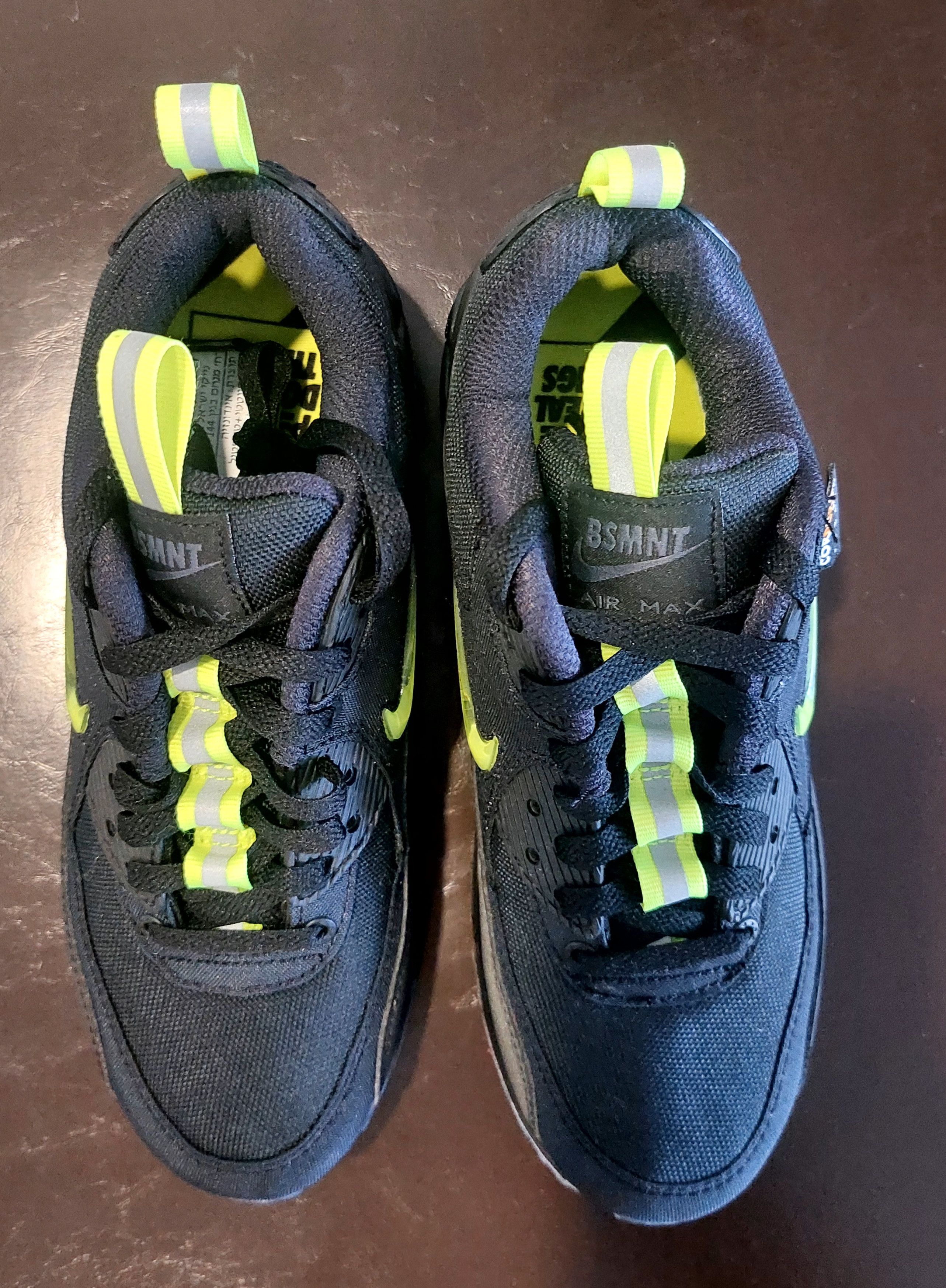 Nike Air Max 90 x The Basement Manchester