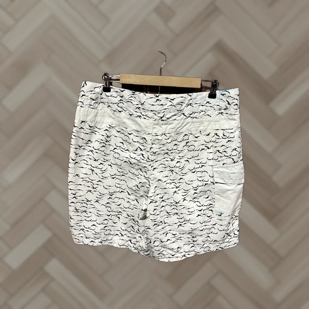 Vintage Loomstate for Target Mens White Beach Boardshorts Bottom L White Summer Beach Loomstate for Target Mens Boardshorts Size US 33 - 1 Thumbnail