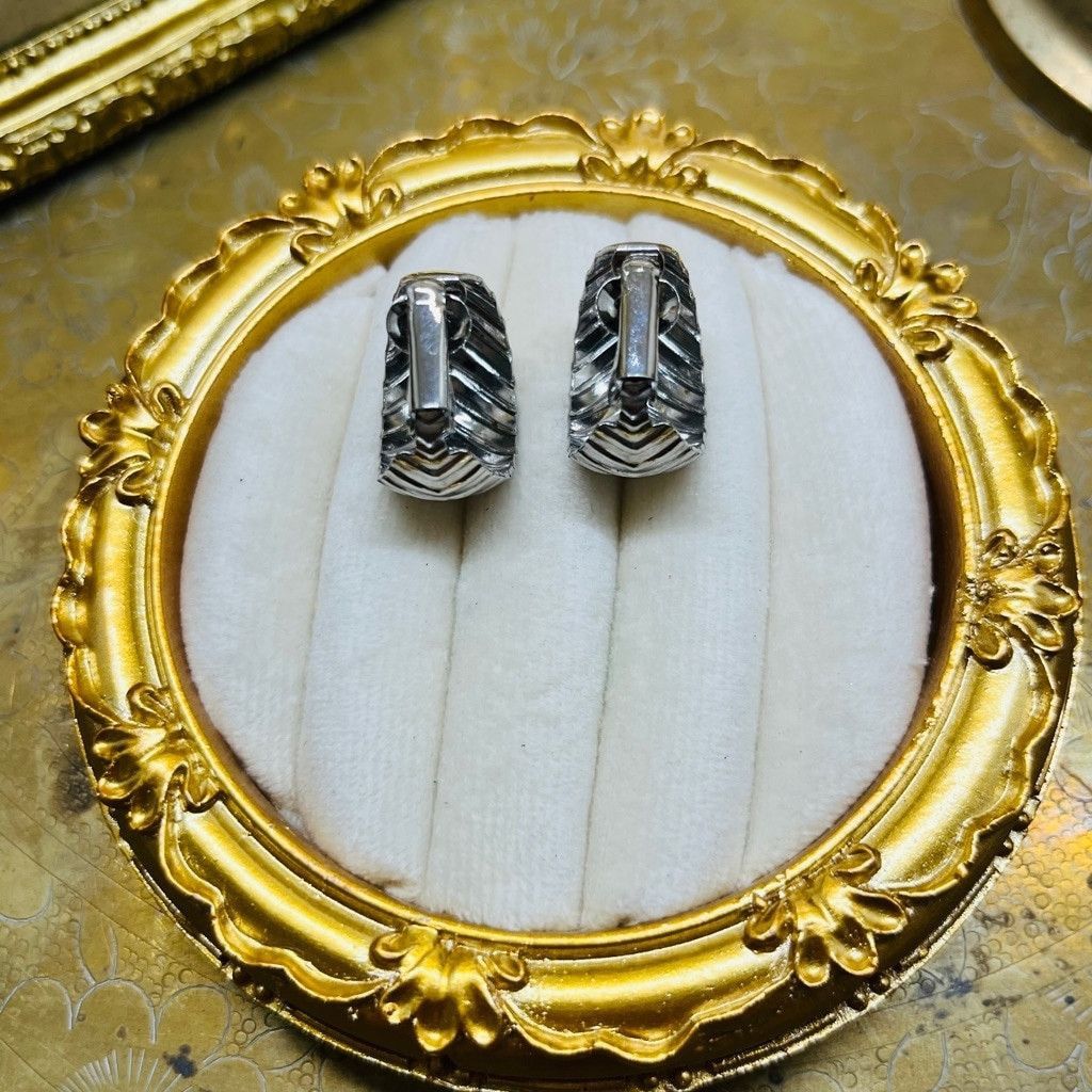 Vintage Vintage Textured Hoop Earrings Silver Toned Metal Size ONE SIZE - 5 Thumbnail