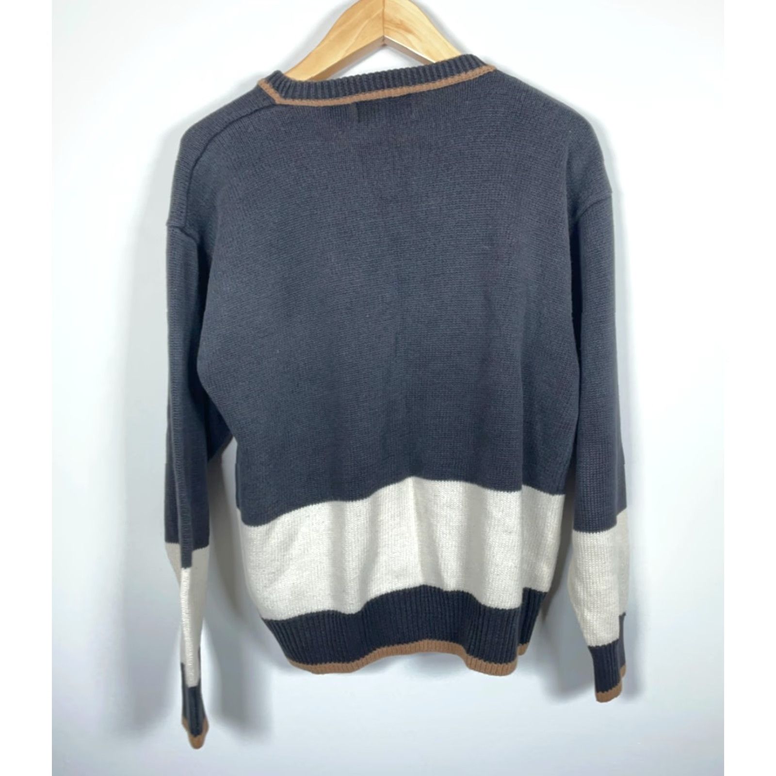 Vintage VINTAGE Par Four Sweater Shirt Adult Large Black 90s Sports Embroidered Chunky Knit Mens Size US L / EU 52-54 / 3 - 2 Thumbnail