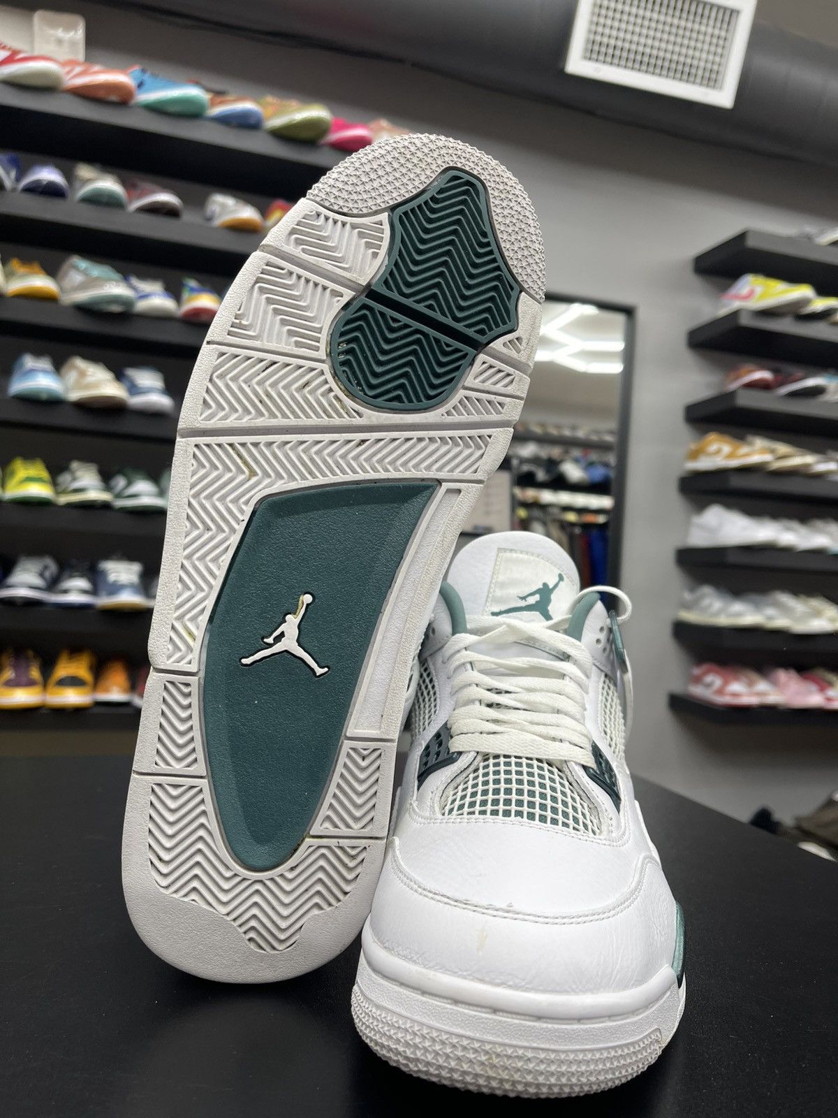 Jordan Brand Size 11.5 - Jordan 4 Winterized Green Size US 11.5 / EU 44-45 - 10 Thumbnail