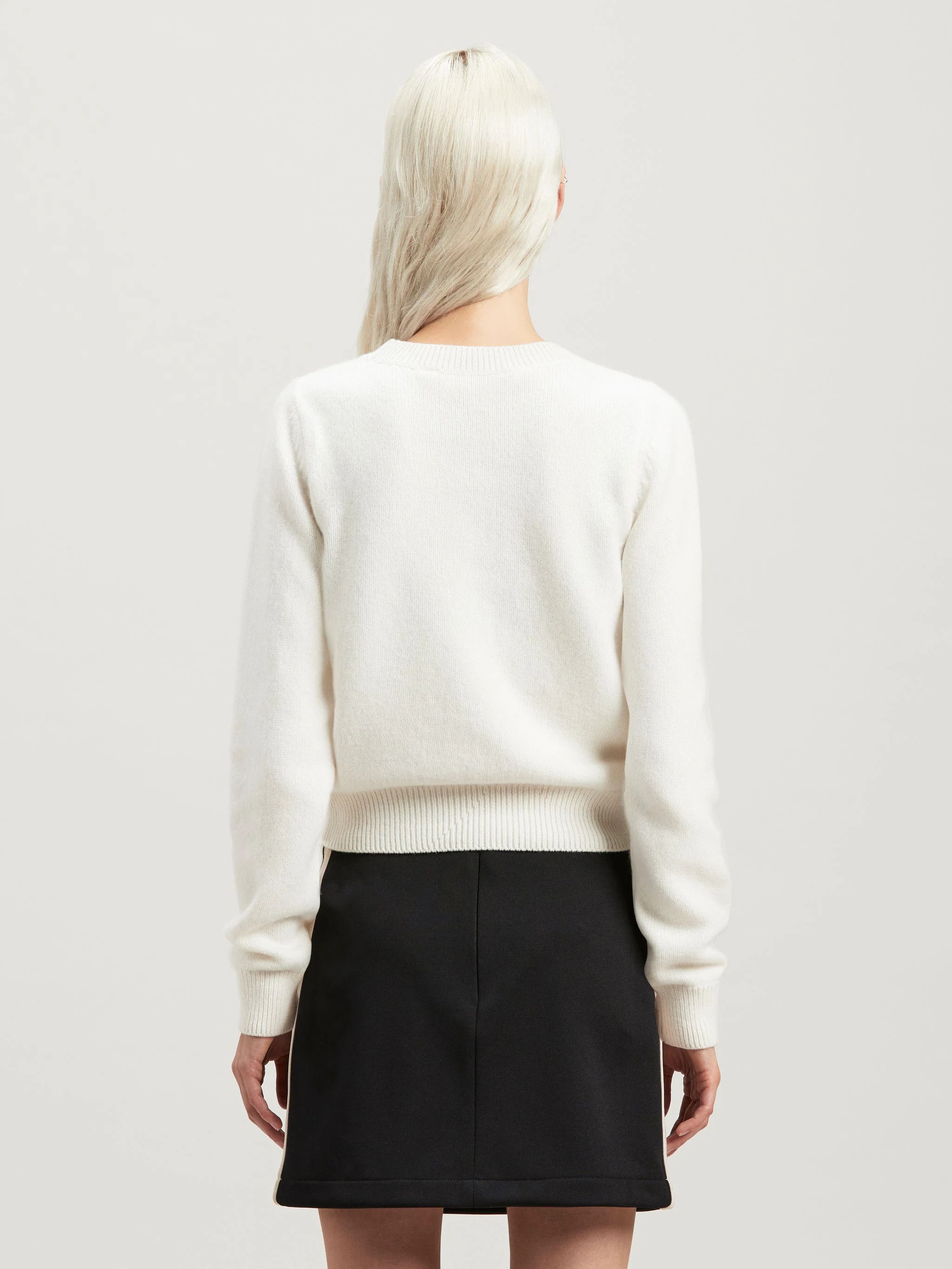 Palm Angels o1s22i1n0824 Embroidery Cropped Sweater in White Size L / US 10 / IT 46 - 5 Thumbnail