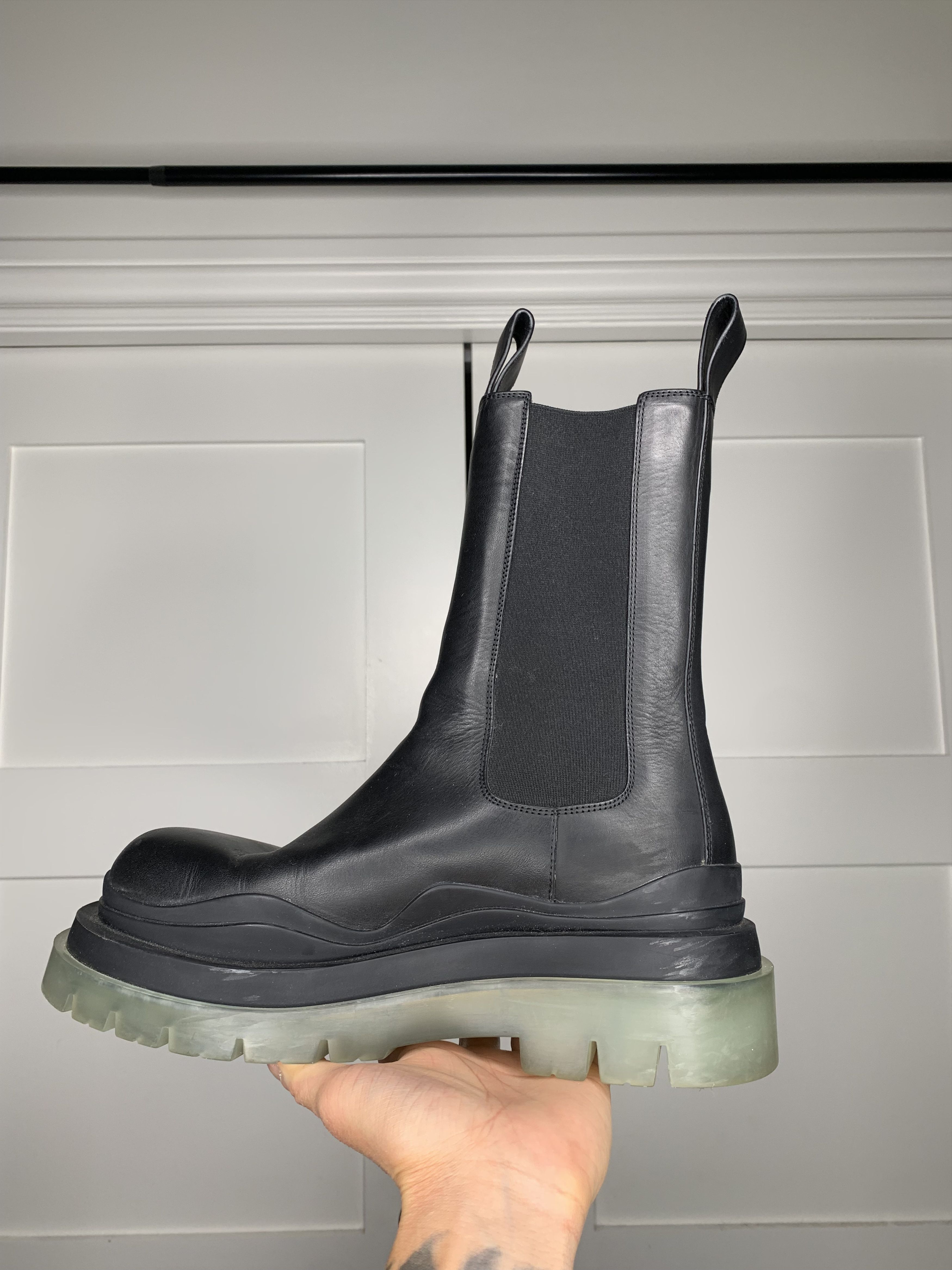 Bottega Veneta Bottega Veneta Tire Lug Leather Black Chelsea Boots Size US 7.5 / EU 40-41 - 4 Thumbnail