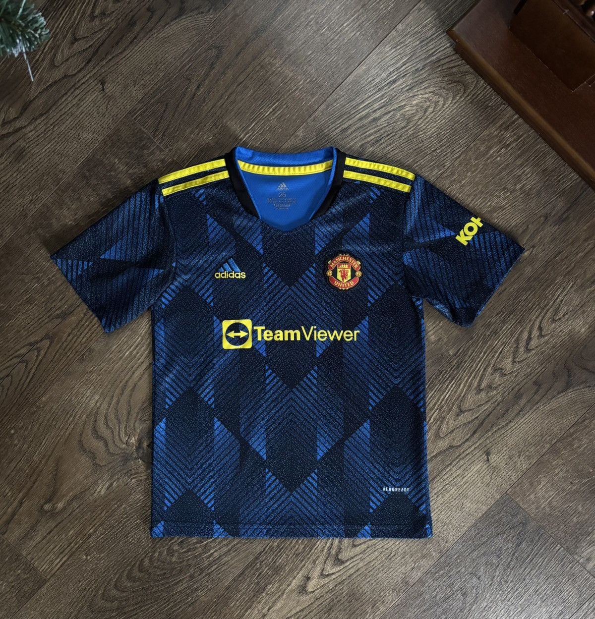 Adidas Adidas Manchester United Shirt 2021/22 Size 28 CR7 RONALDO Size US XS / EU 42 / 0 - 1 Thumbnail