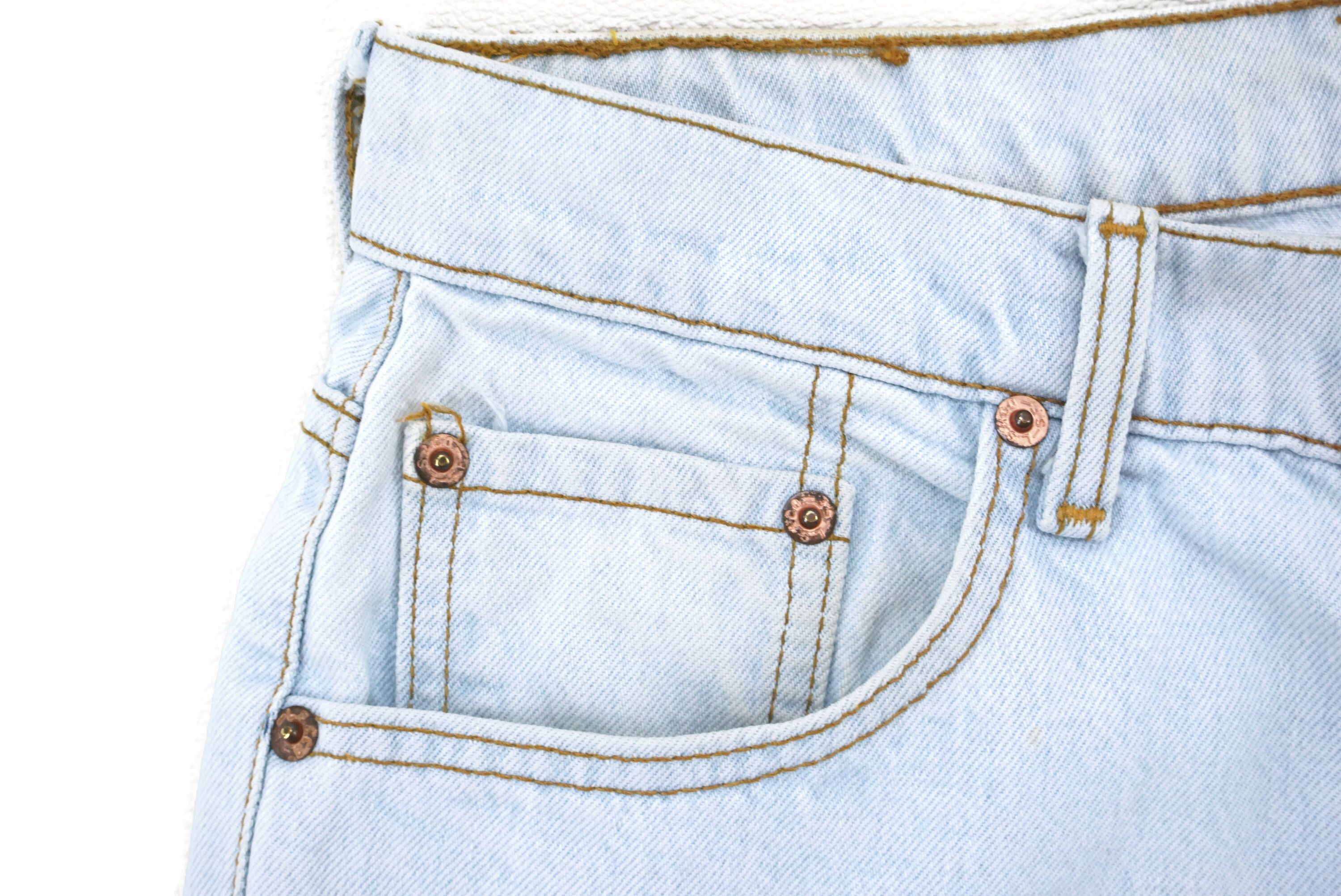 Levi's Vintage Levi's 686 Jeans W30xL28 Light Wash High-Waisted Size 30" / US 8 / IT 44 - 4 Thumbnail