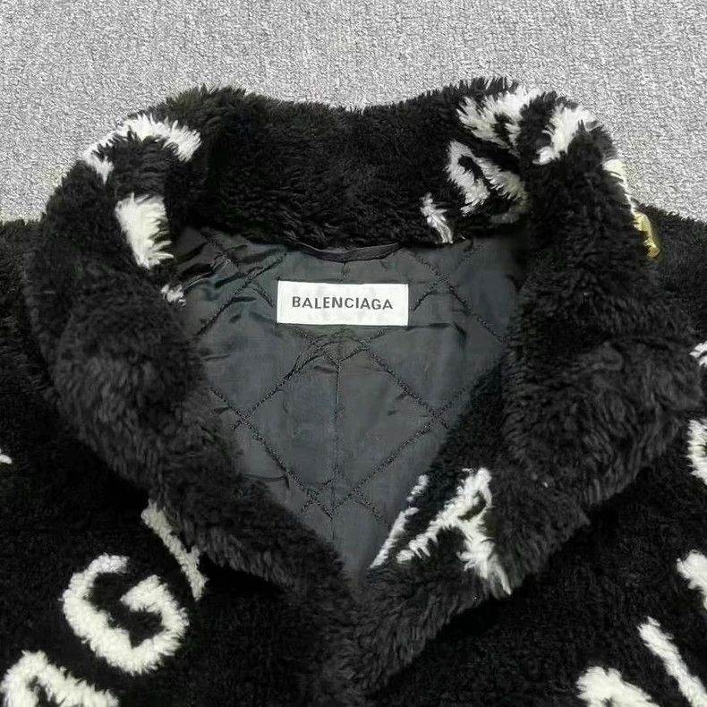 Balenciaga Balenciaga size 36 Teddy Bear Print Full Logo Black and Wh Size M / US 6-8 / IT 42-44 - 3 Thumbnail