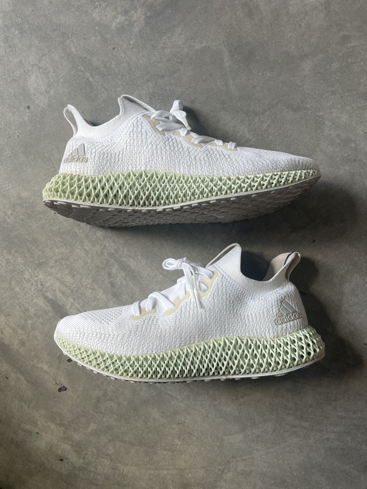 Adidas Adidas Alpha Edge 4D Size US 9.5 / EU 42-43 - 1 Thumbnail