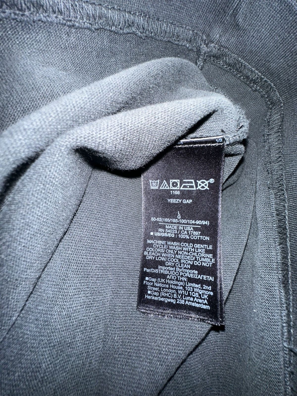 Balenciaga × Gap × Kanye West Dove 3/4 Tee Black Large Size US L / EU 52-54 / 3 - 6 Thumbnail