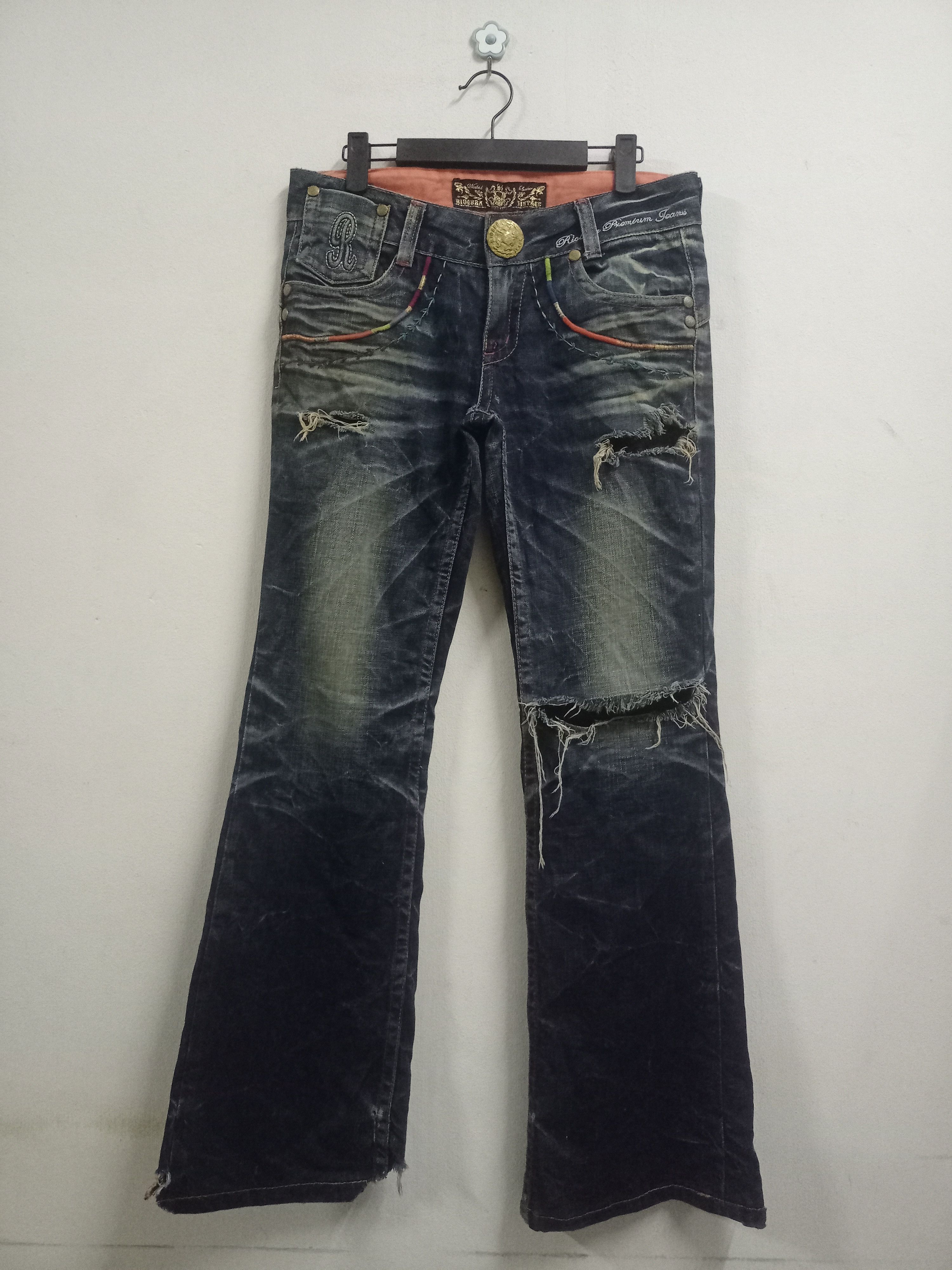 Japanese Brand Vintage Japanese Embroidered Buckle Back Flare Jeans Size US 32 / EU 48 - 1 Thumbnail