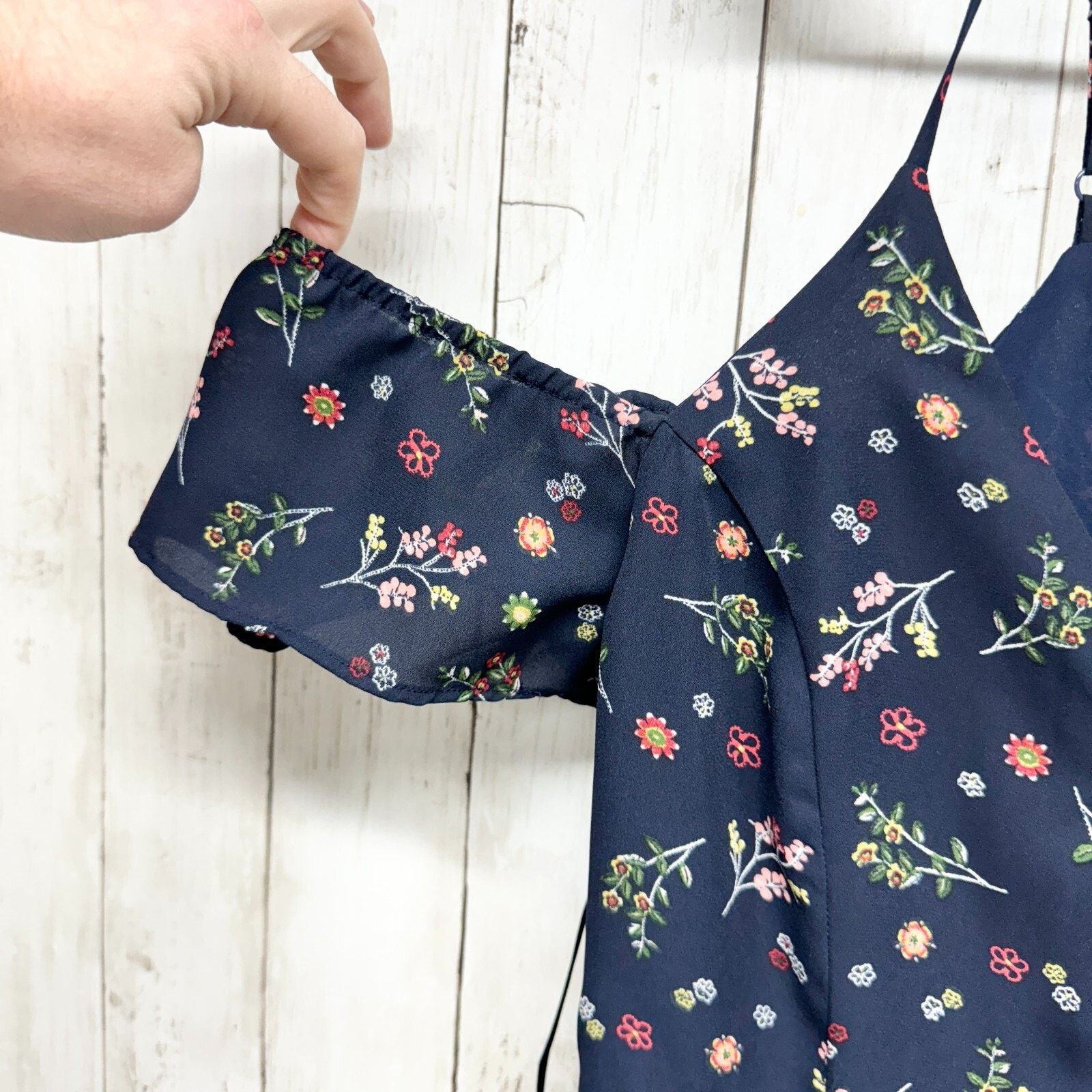 Other Everly M Blue Floral Off Shoulder V Neck Mini Romper Summer Size M / US 6-8 / IT 42-44 - 2 Thumbnail
