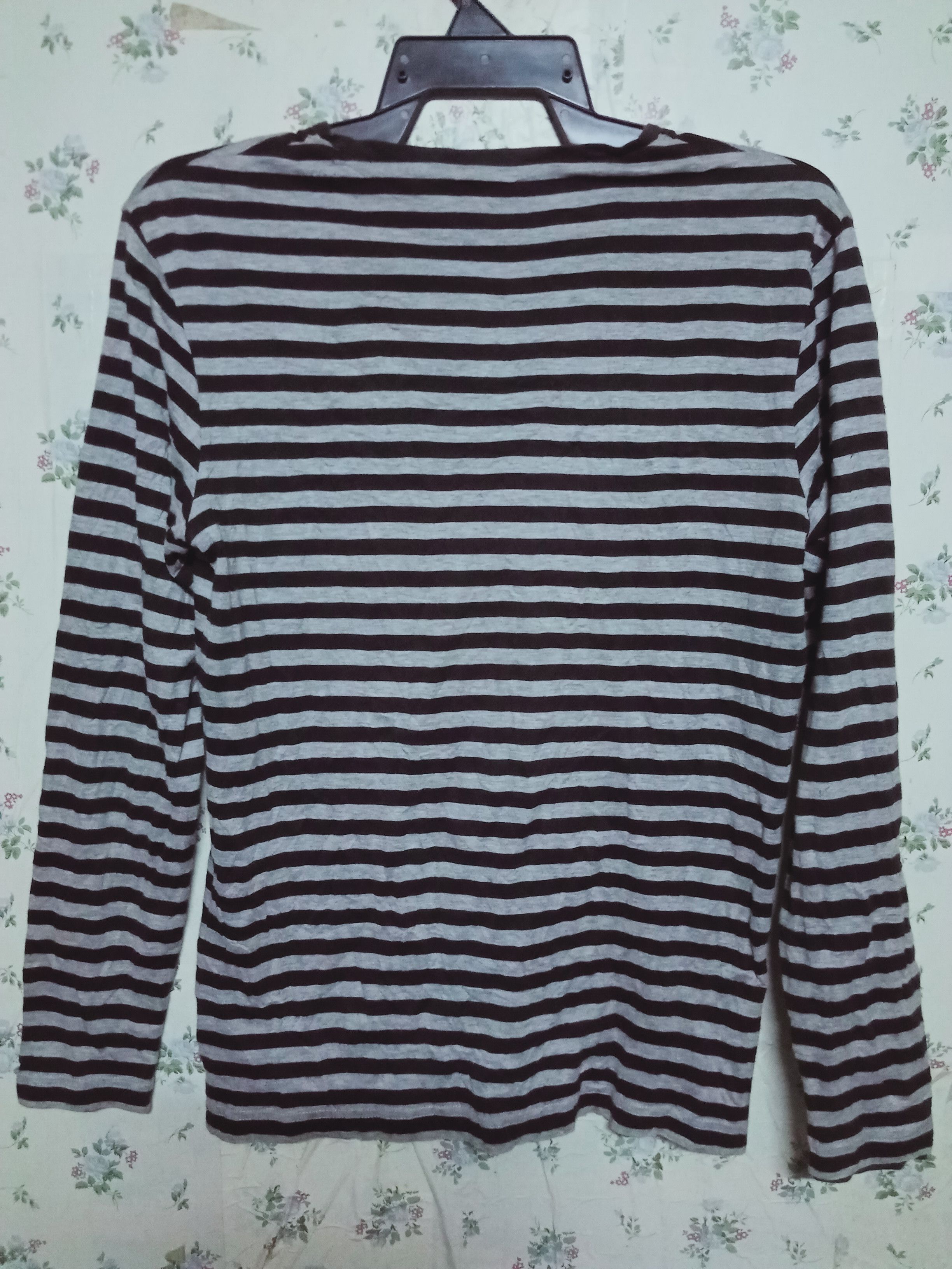 Burberry Burberry V Neck Longsleeve Stripe Reversible T Shirt Jumper Size US XS / EU 42 / 0 - 2 Thumbnail
