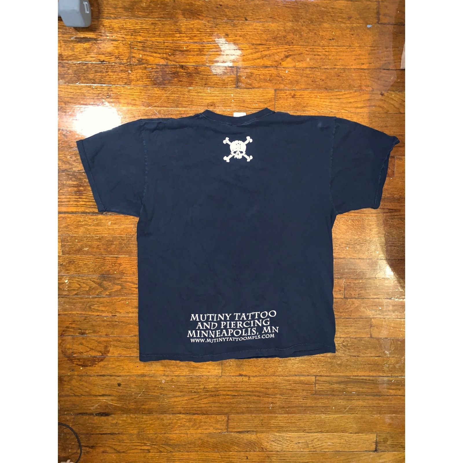 Fruit Of The Loom × Other × Vintage Gives Zero Fs Skull Graphic T Shirt XL Mutiny Tattoo Size US XL / EU 56 / 4 - 7 Thumbnail