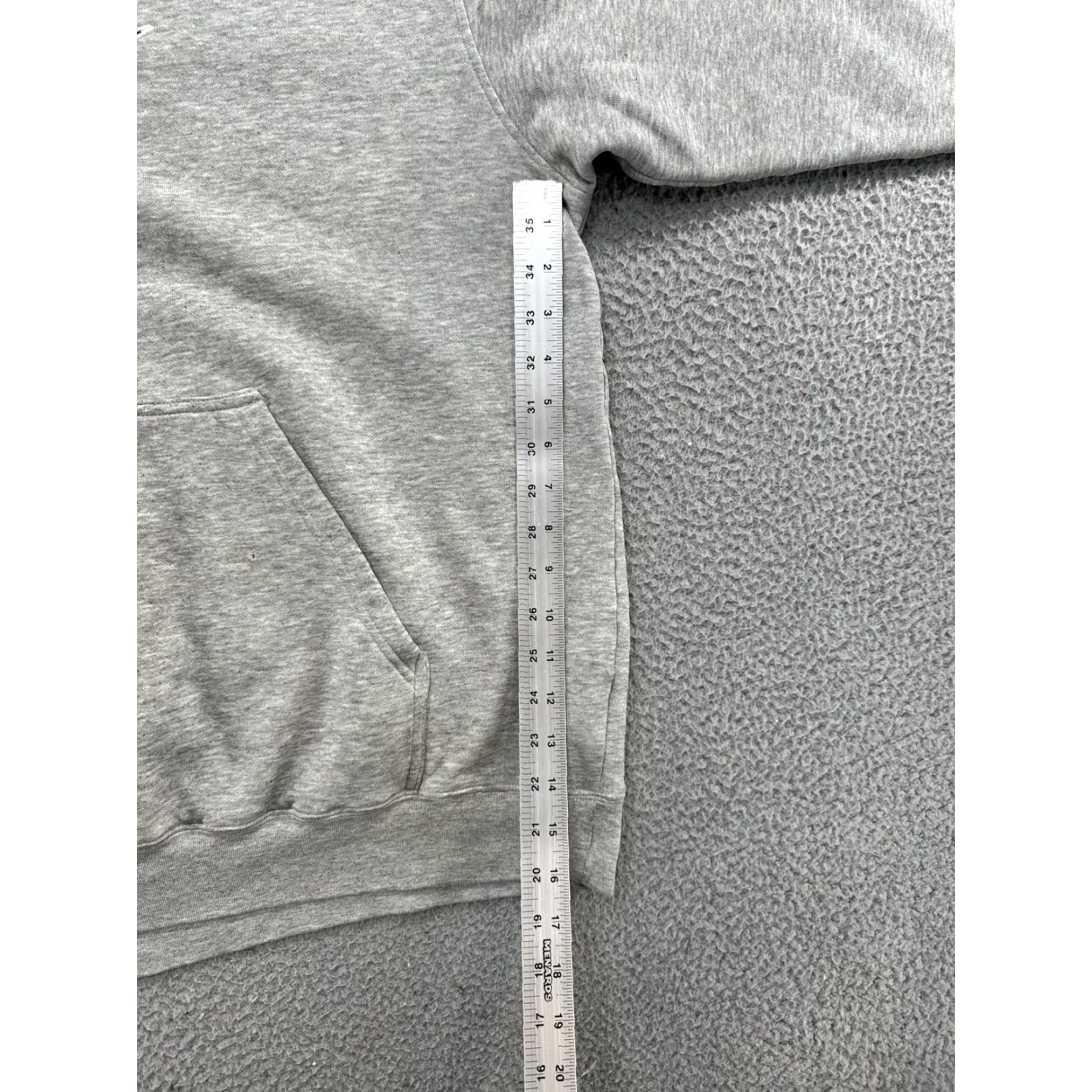 Nike VINTAGE Nike Hoodie Men L Gray 90s Logo Spell Out Embroidered Swoosh Pockets Crew Neck Knit Cotton Blend Sweatshirt Sweatshirt Size US L / EU 52-54 / 3 - 7 Thumbnail