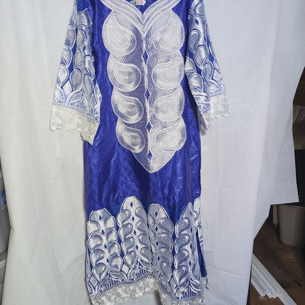 Other Elaborate Blue and White Kaftan Dress Lace and Rhinestone 4 Size 4XL / US 24-26 - 2 Thumbnail