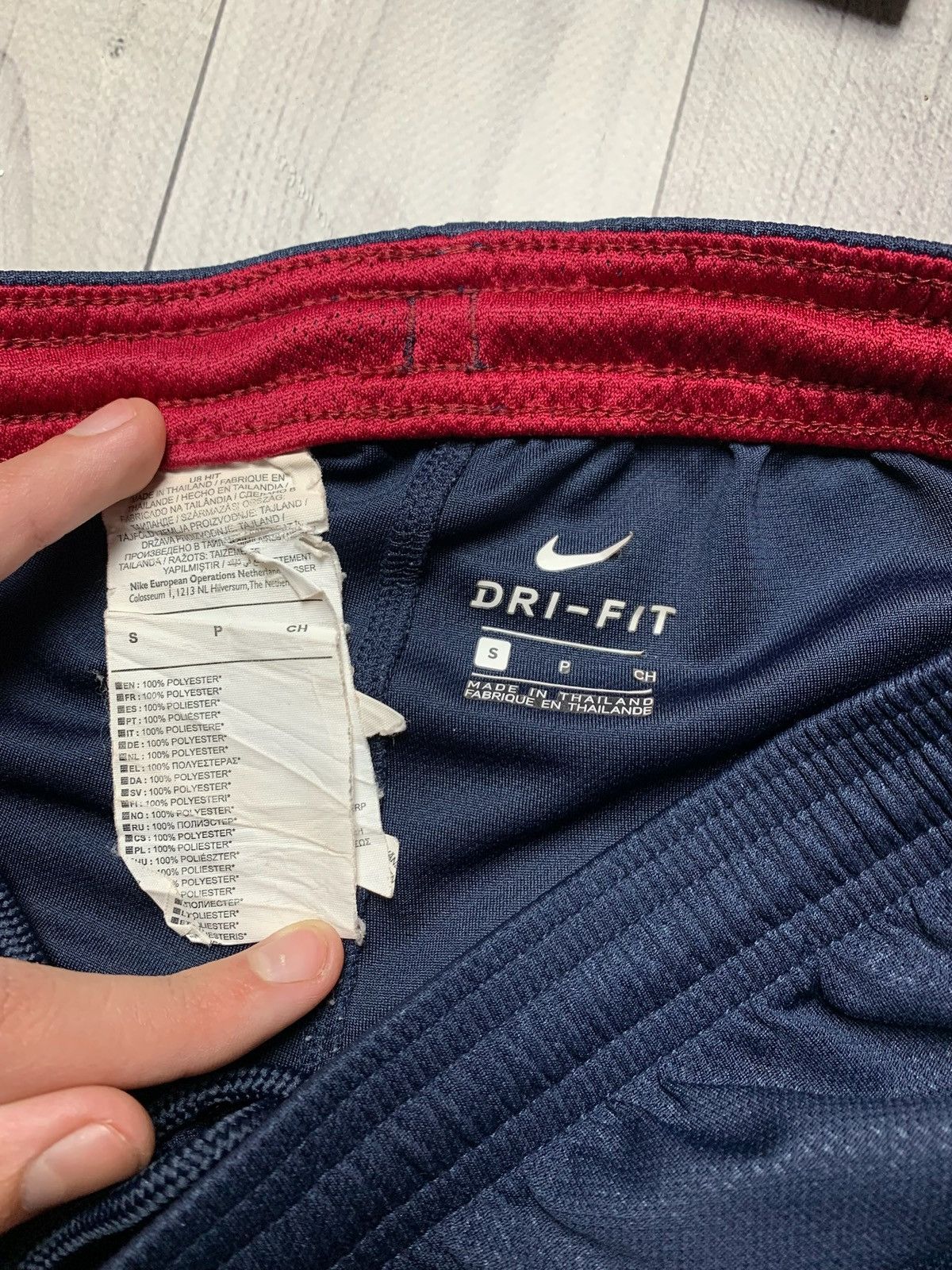 Nike × Vintage Vintage Nike Barcelona soccer shorts size S logo Size US 30 / EU 46 - 3 Thumbnail