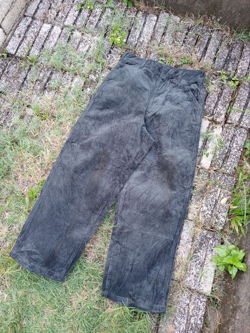 Lemaire × Uniqlo Uniqlo X Lemaire Baggy Corduroy Pants Size US 29 - 2 Thumbnail