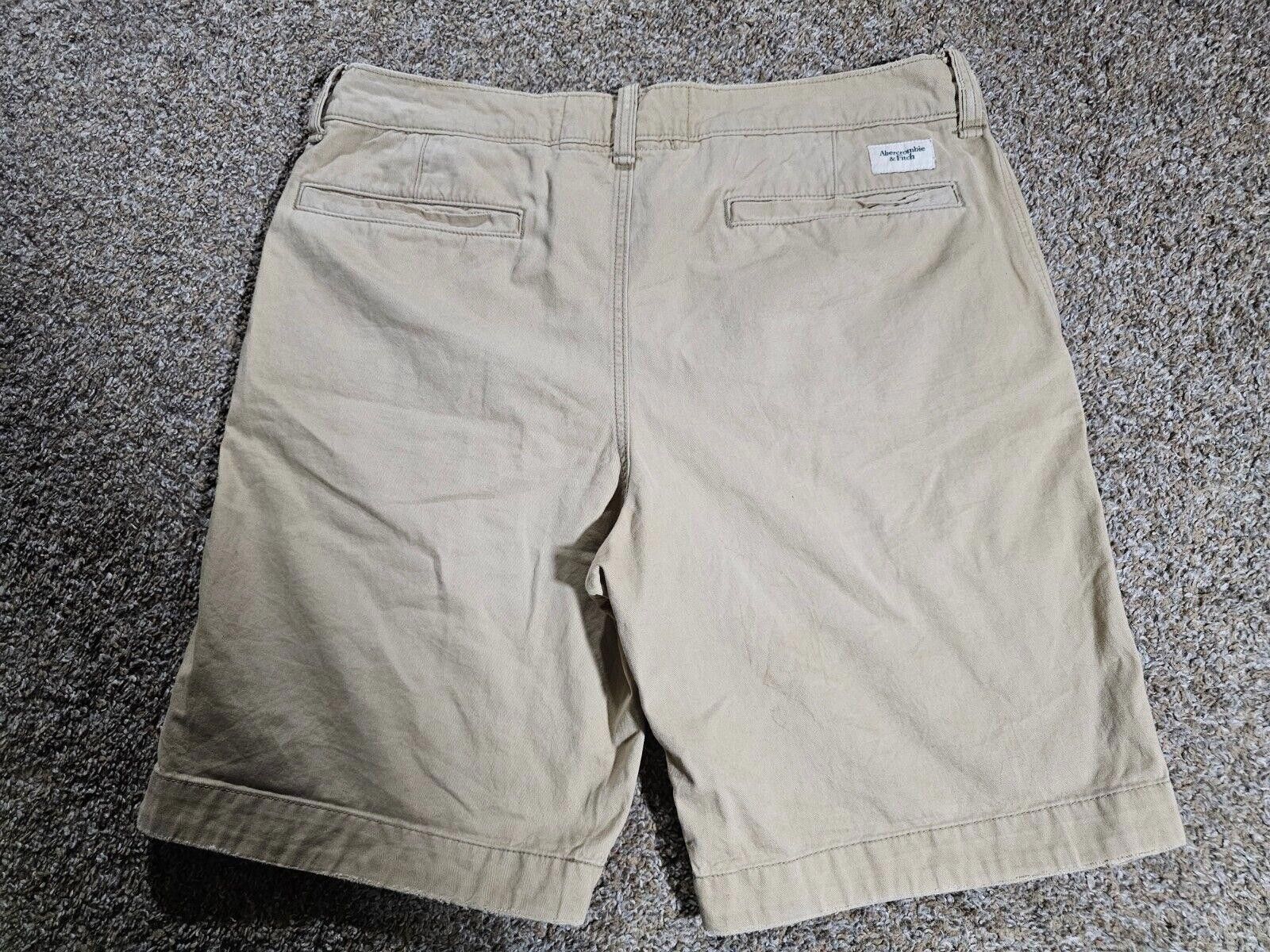 Abercrombie & Fitch Abercrombie & Fitch Men’s 36 Khaki Shorts Button Fly Stains Size US 36 / EU 52 - 9 Thumbnail