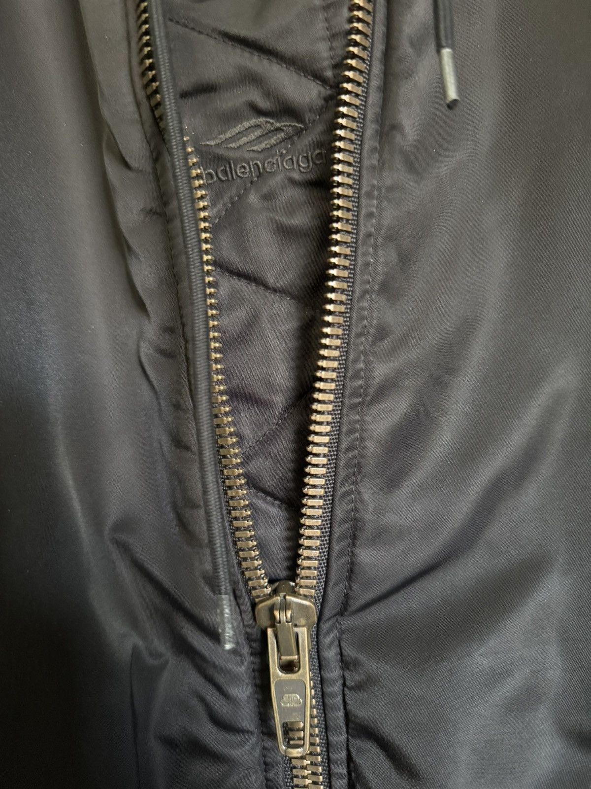 Balenciaga Balenciaga SS22 Hooded Nylon Bomber Jacket Size US L / EU 52-54 / 3 - 3 Thumbnail