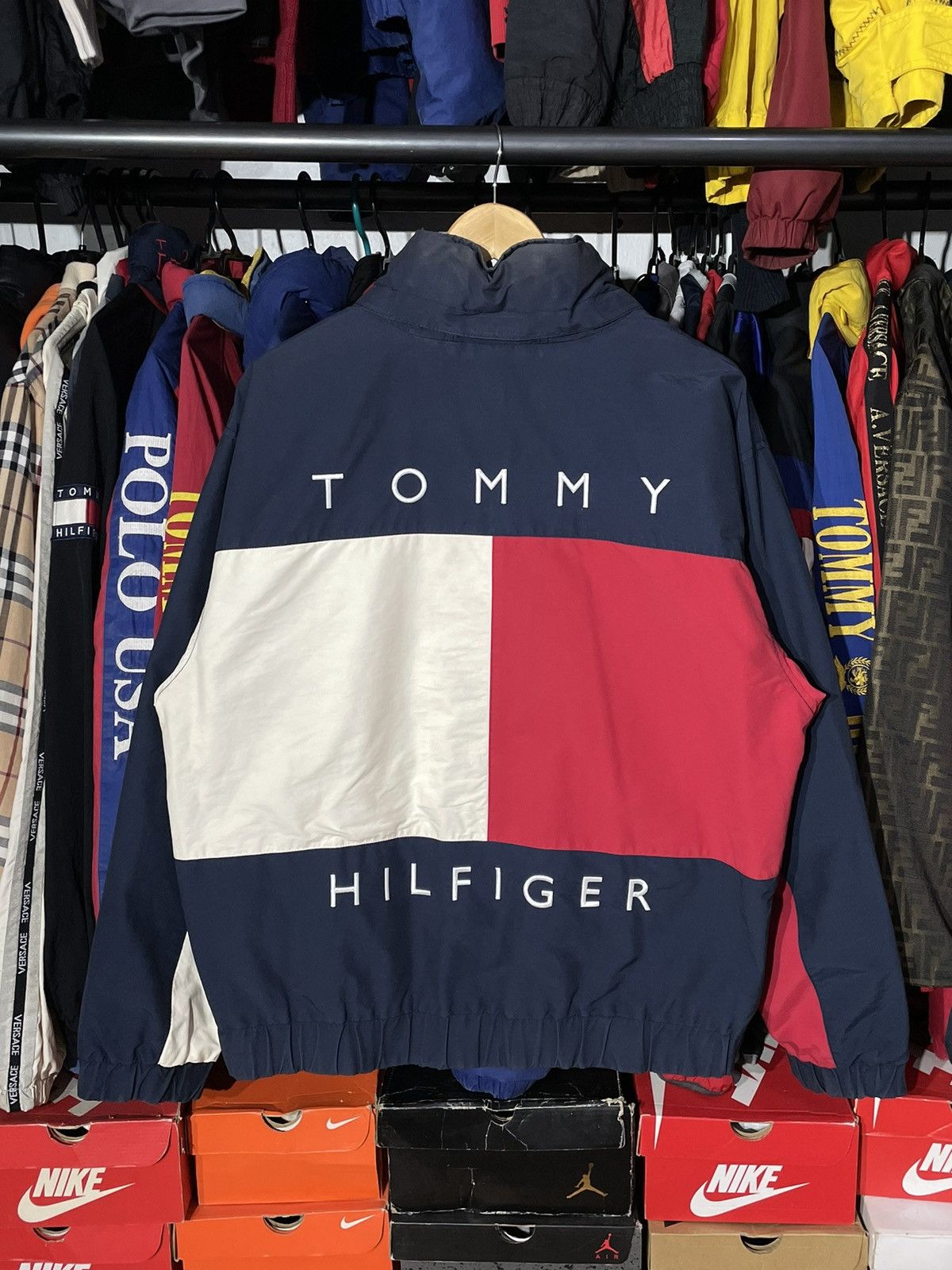 Japanese Brand × Tommy Hilfiger × Vintage Jacket Tommy Hilfiger Big Flag 90’s Vintage Reversible Size US M / EU 48-50 / 2 - 1 Thumbnail