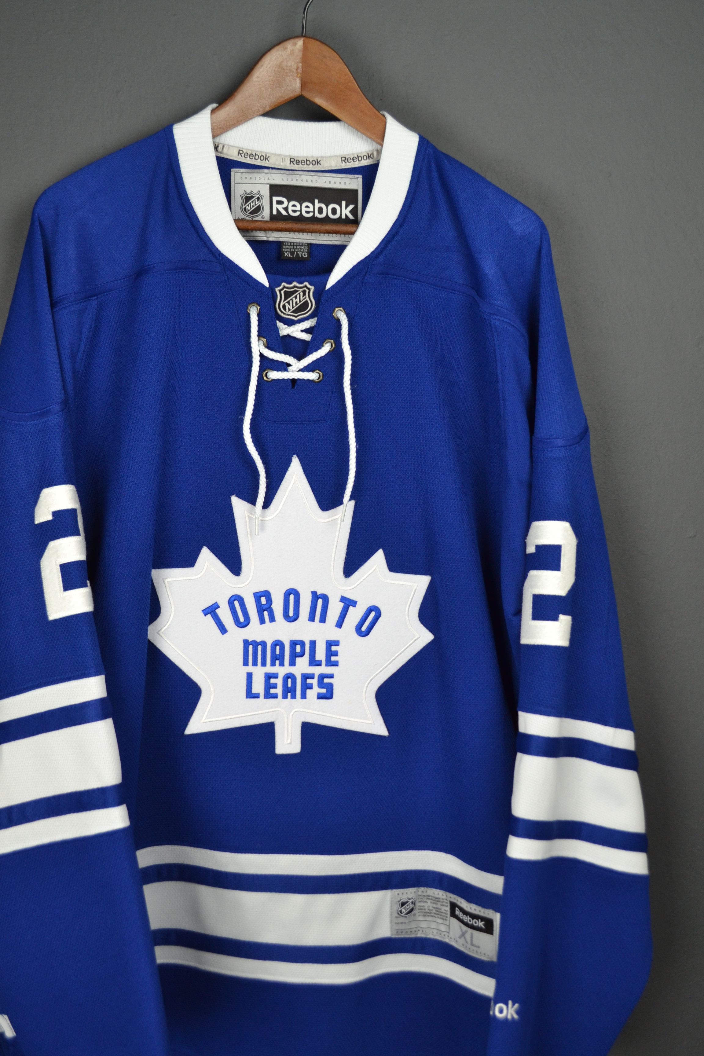 Reebok 2011 Toronto Maple Leafs Luke Schenn 2 Jersey XL
