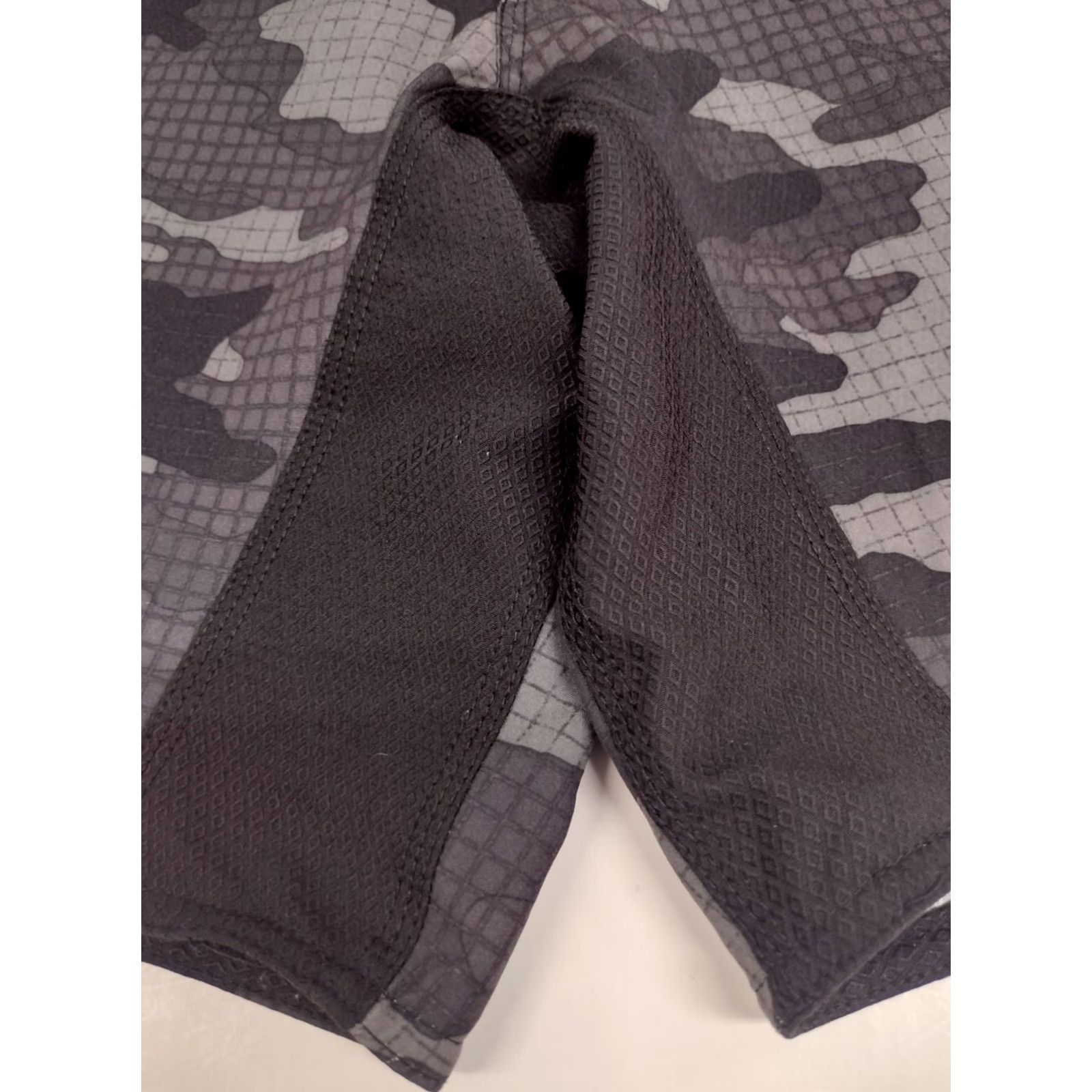 Burnside Burnside Mens Board Shorts Swim Trunks Black/Grey Camo 38 Regular Quick Dry Stretch Drawstring Lifeguard Recreational Surfing Mens Size US 38 / EU 54 - 5 Thumbnail