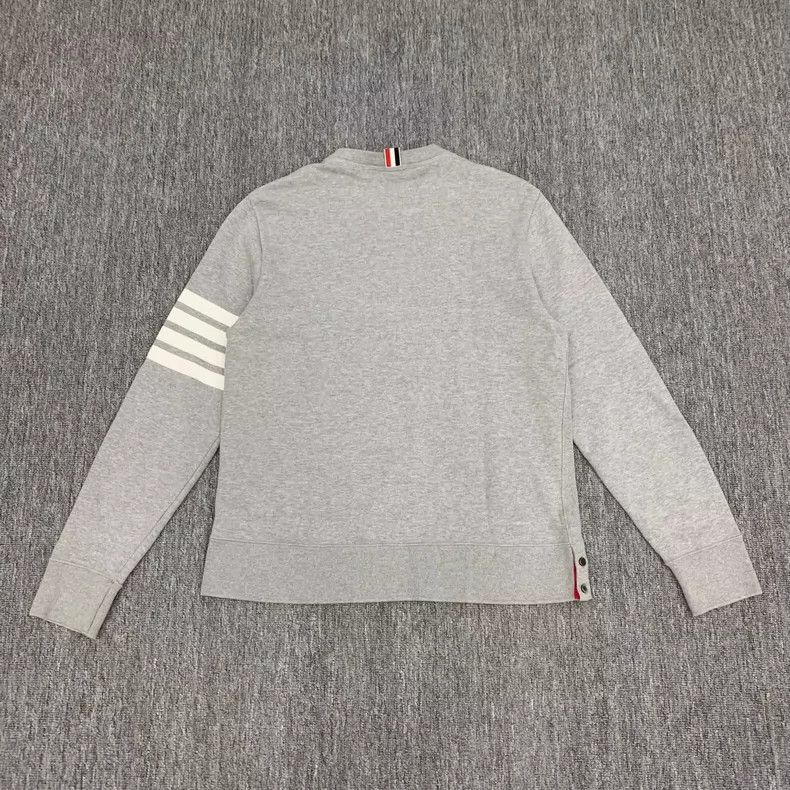 Thom Browne Thom browne Gray four-striped sweatshirt 2504-Nextarrow Size US XXL / EU 58 / 5 - 2 Thumbnail