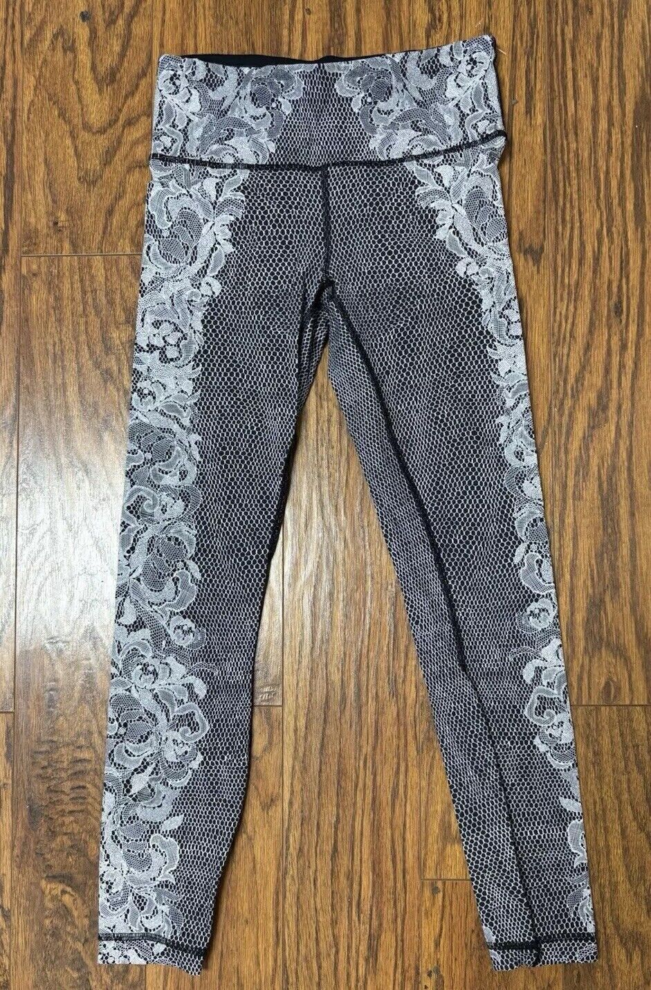 Lululemon Lululemon Women's Leggings size 6 Size 28" / US 6 / IT 42 - 2 Thumbnail