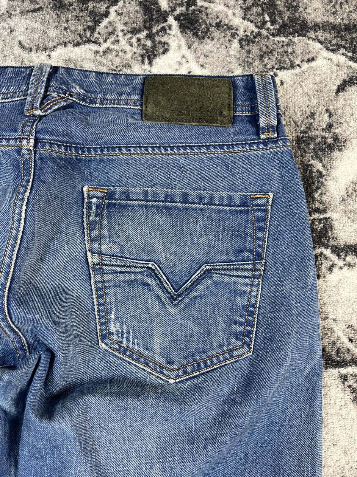 Diesel Diesel Larkee Regular Straight Jeans Tag 31 Fit 34 Size US 31 - 13 Thumbnail