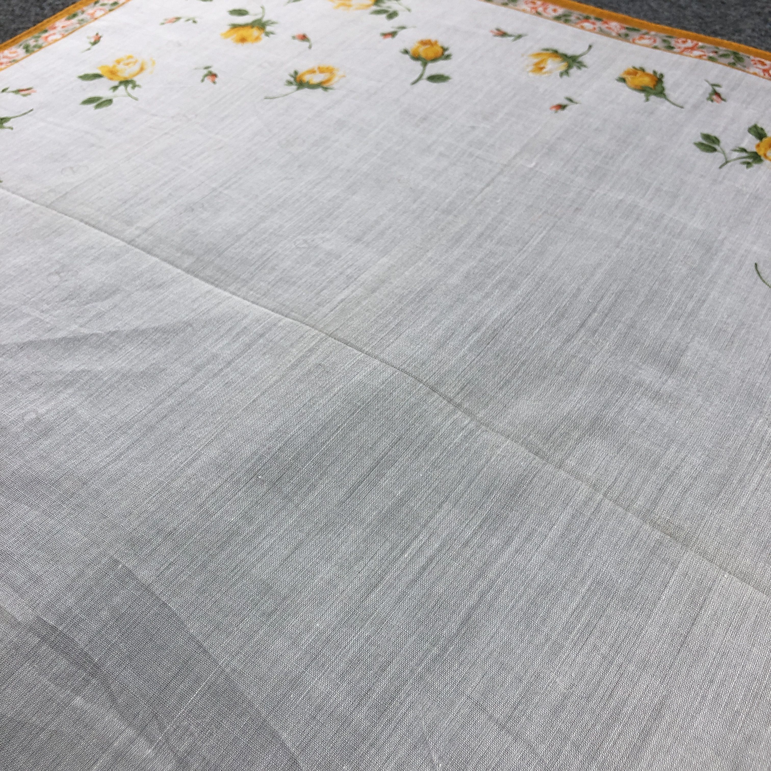 Vintage Valentino Garavani Handkerchief Neckerchief Bandana H2671 Size ONE SIZE - 5 Thumbnail