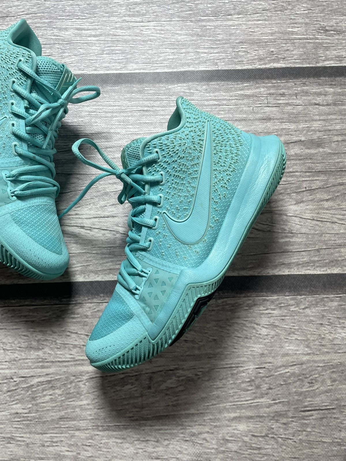 Nike Nike Kyrie 3 Aqua Tiffany Basketball sneakers Size US 8 / EU 41 - 2 Thumbnail