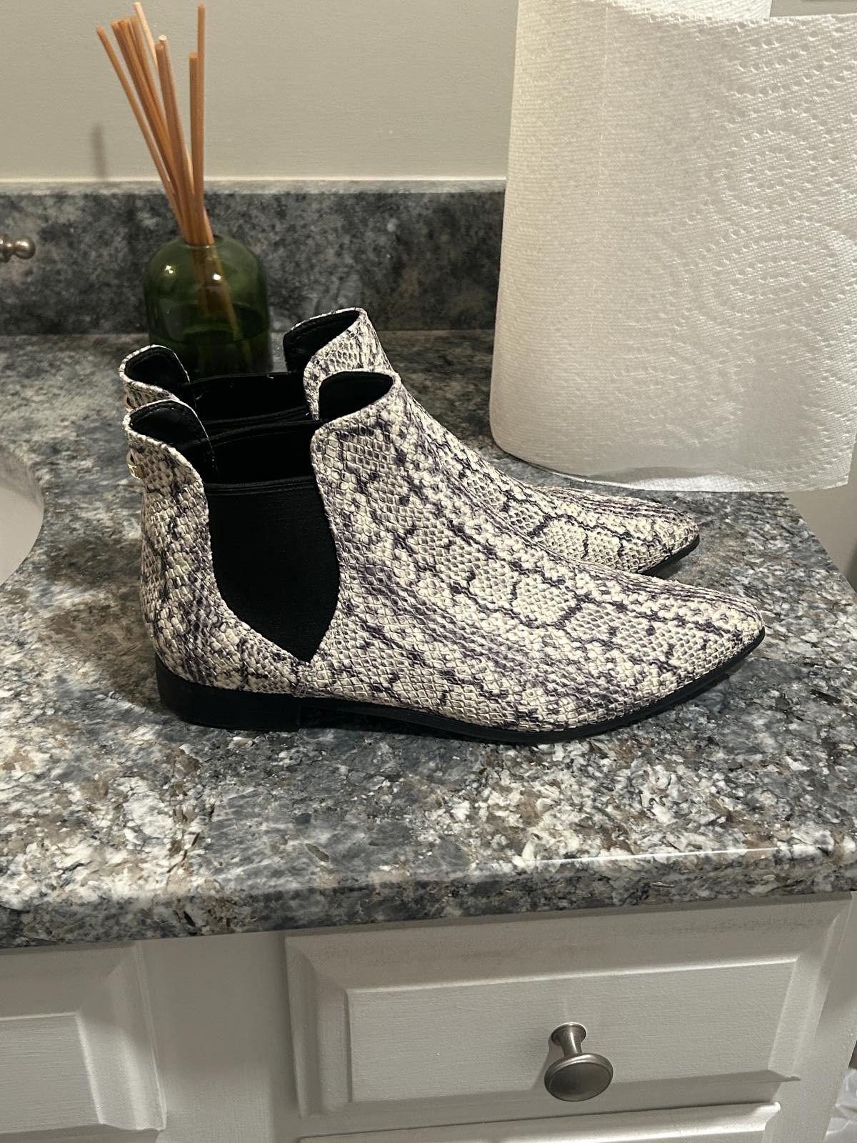 Cole Haan Cole Haan Snakeskin Python Ankle Boots Size 9.5 Womens Size US 9.5 / IT 39.5 - 5 Thumbnail