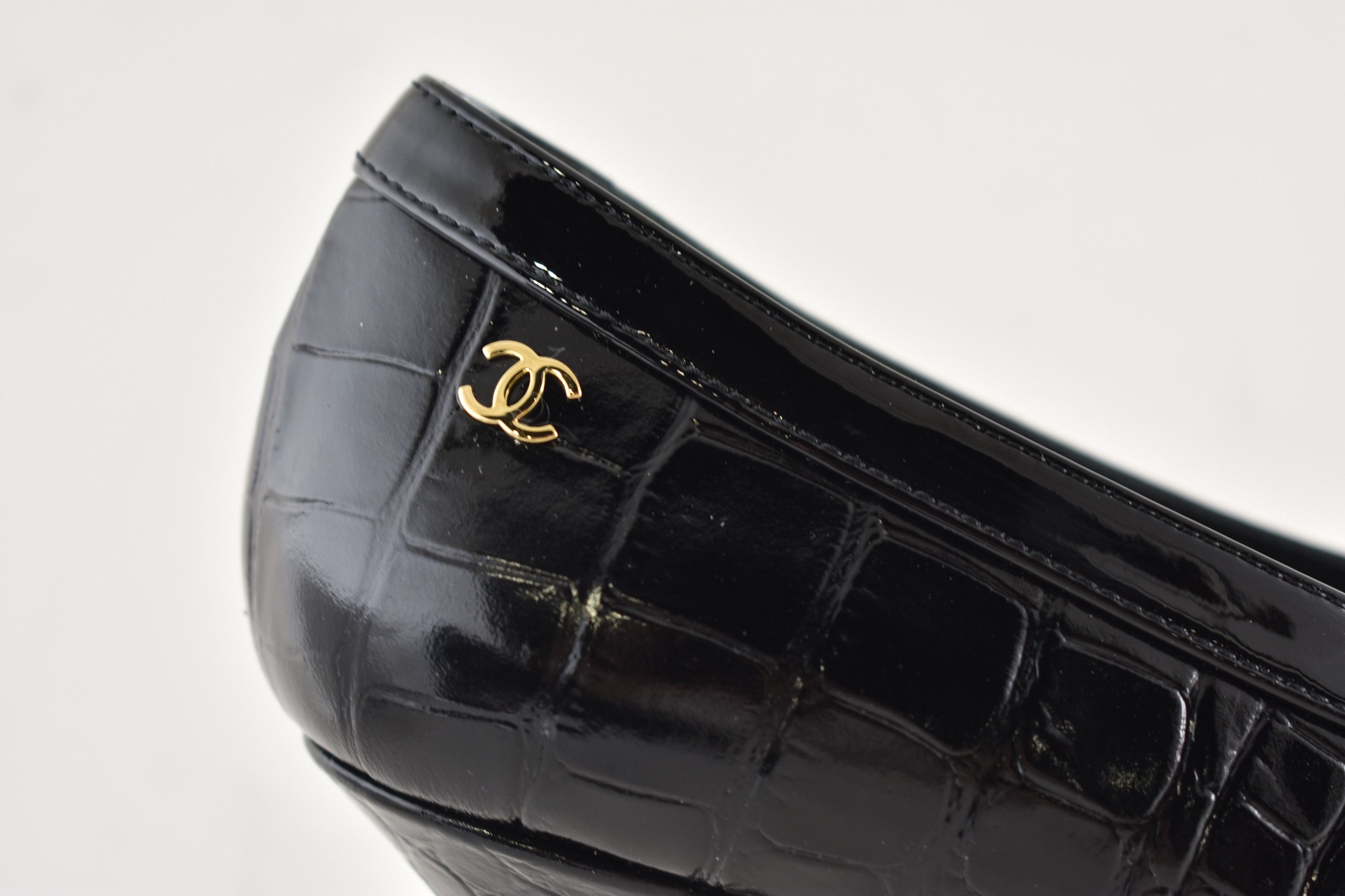 Chanel Chanel 26S Black Crocodile Croc Patent CC Logo Heel Pump 39 Size US 9 / IT 39 - 4 Thumbnail