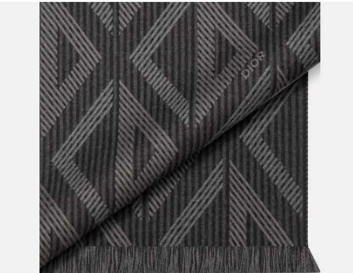 Dior o1w1db10425 31E0005 Size: OS / CD Diamond Scarf in Black Size ONE SIZE - 4 Thumbnail
